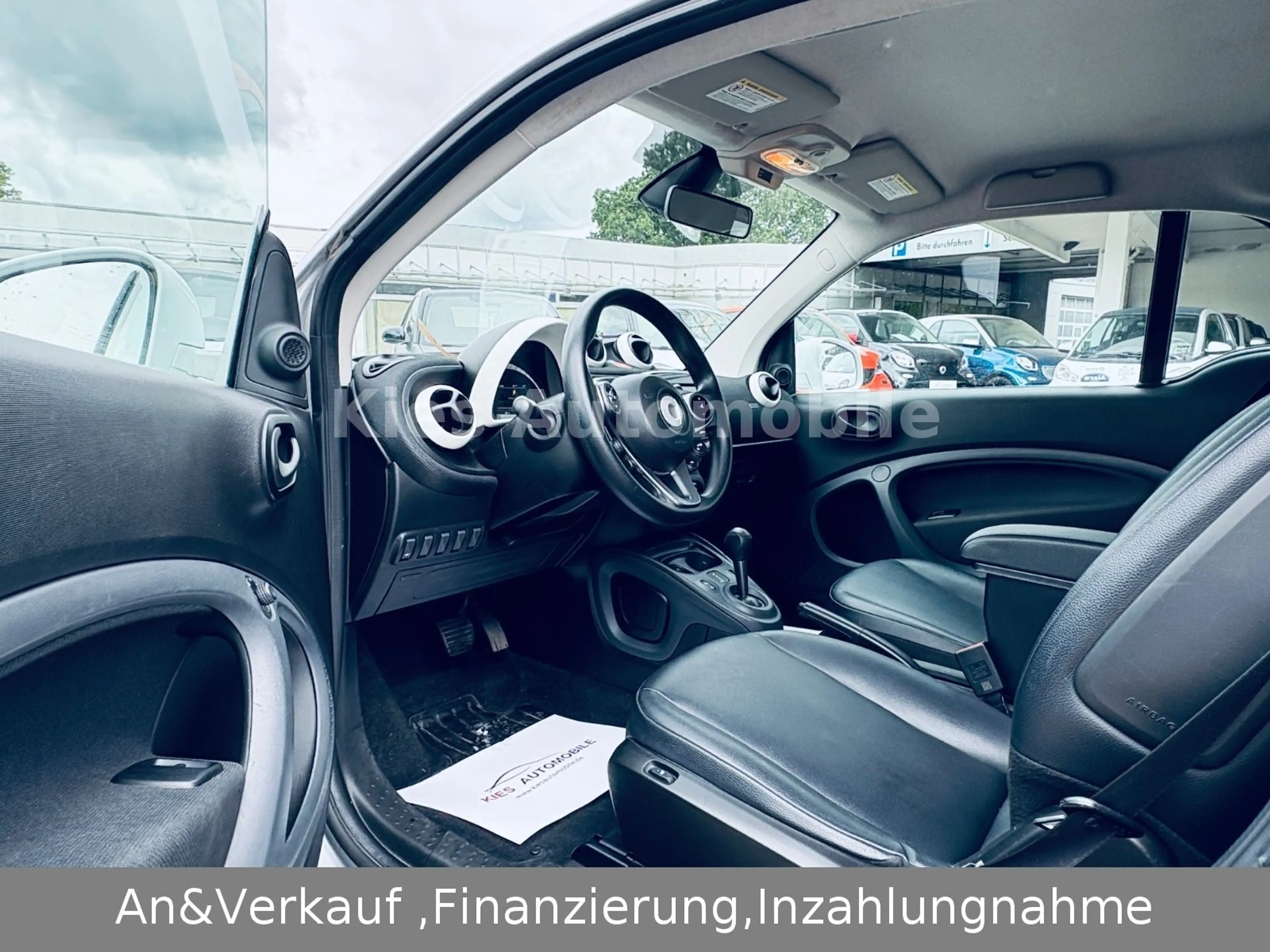 smart forTwo Prime 90PS AUTOM/LEDER/NAVI/LED/TÜV — photo 14