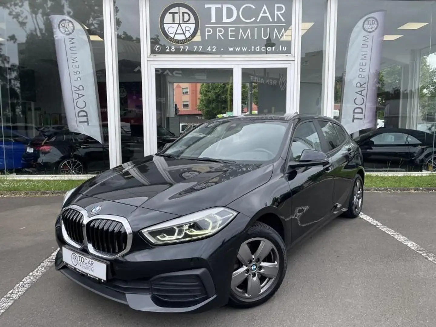 BMW 118 D Advantage Schwarz - 1