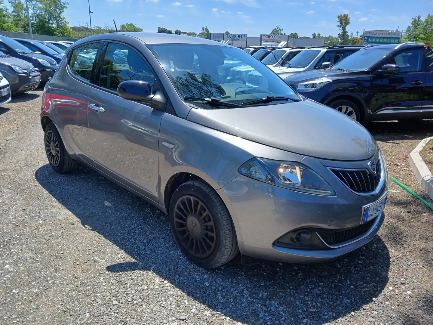 Lancia Ypsilon 1.0 FireFly 5 porte S&S Hybryd Gold Grigio - 1