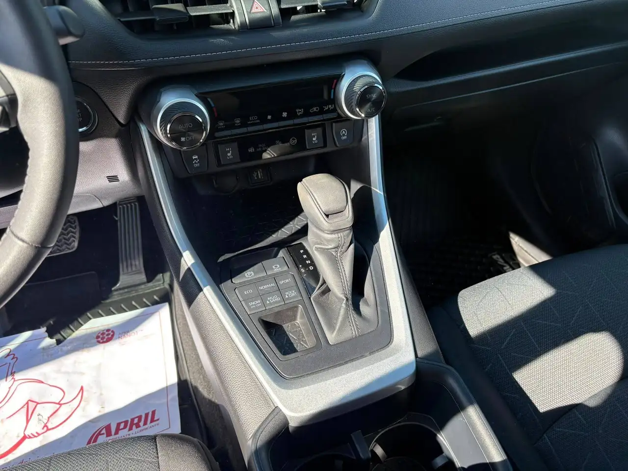 Toyota RAV 4 снимка Toyota RAV 4