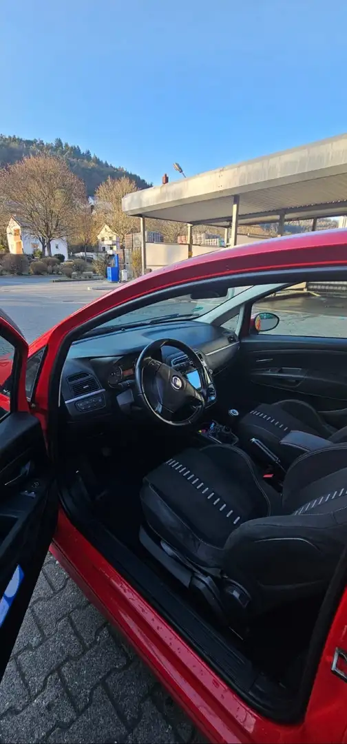 Fiat Grande Punto 1.4 16V Sport Rot - 2