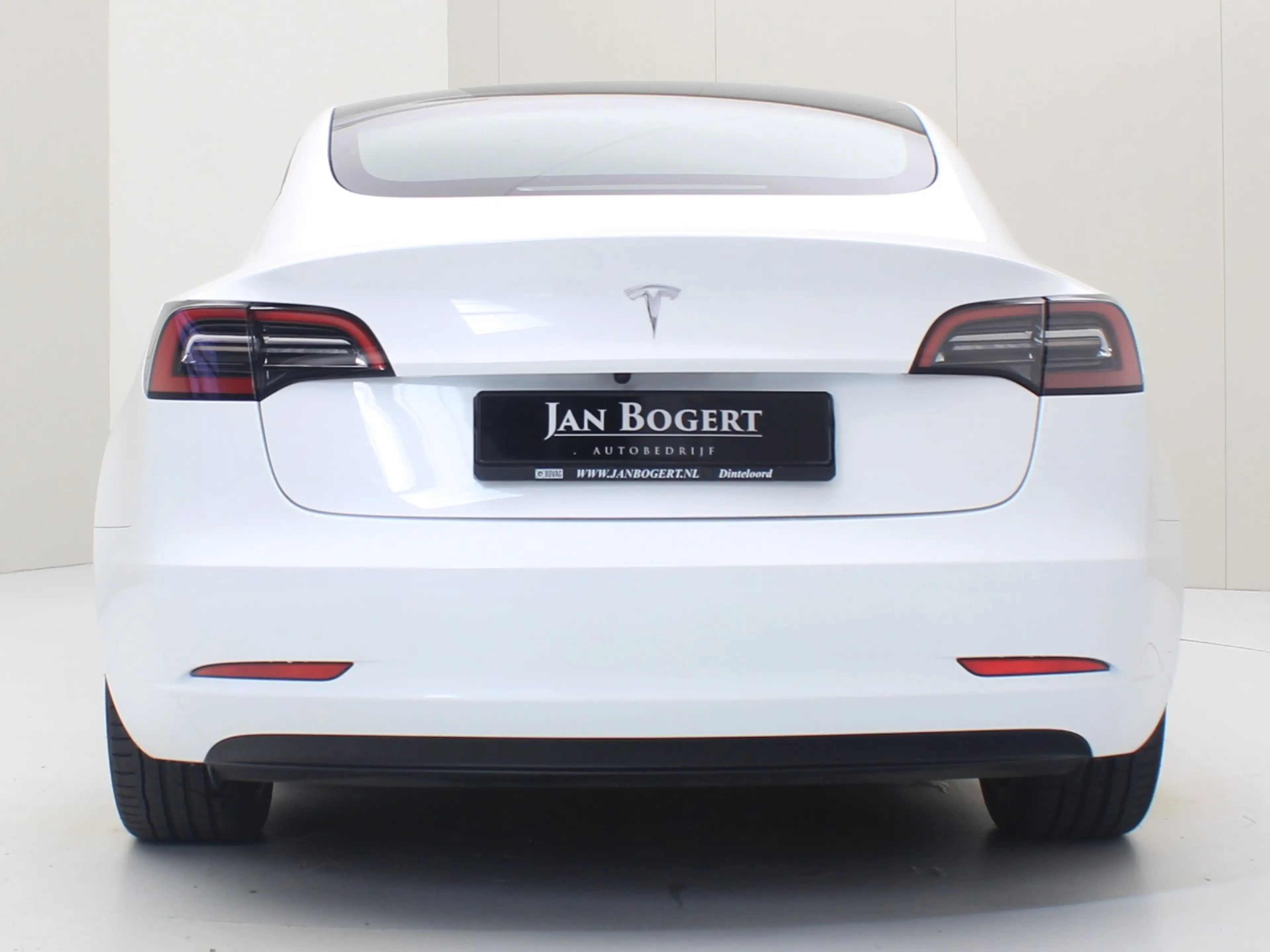 Tesla Model 3 Standard RWD Plus FACELIFT 94,9% SoH [ AMD RYZEN+L — photo 7