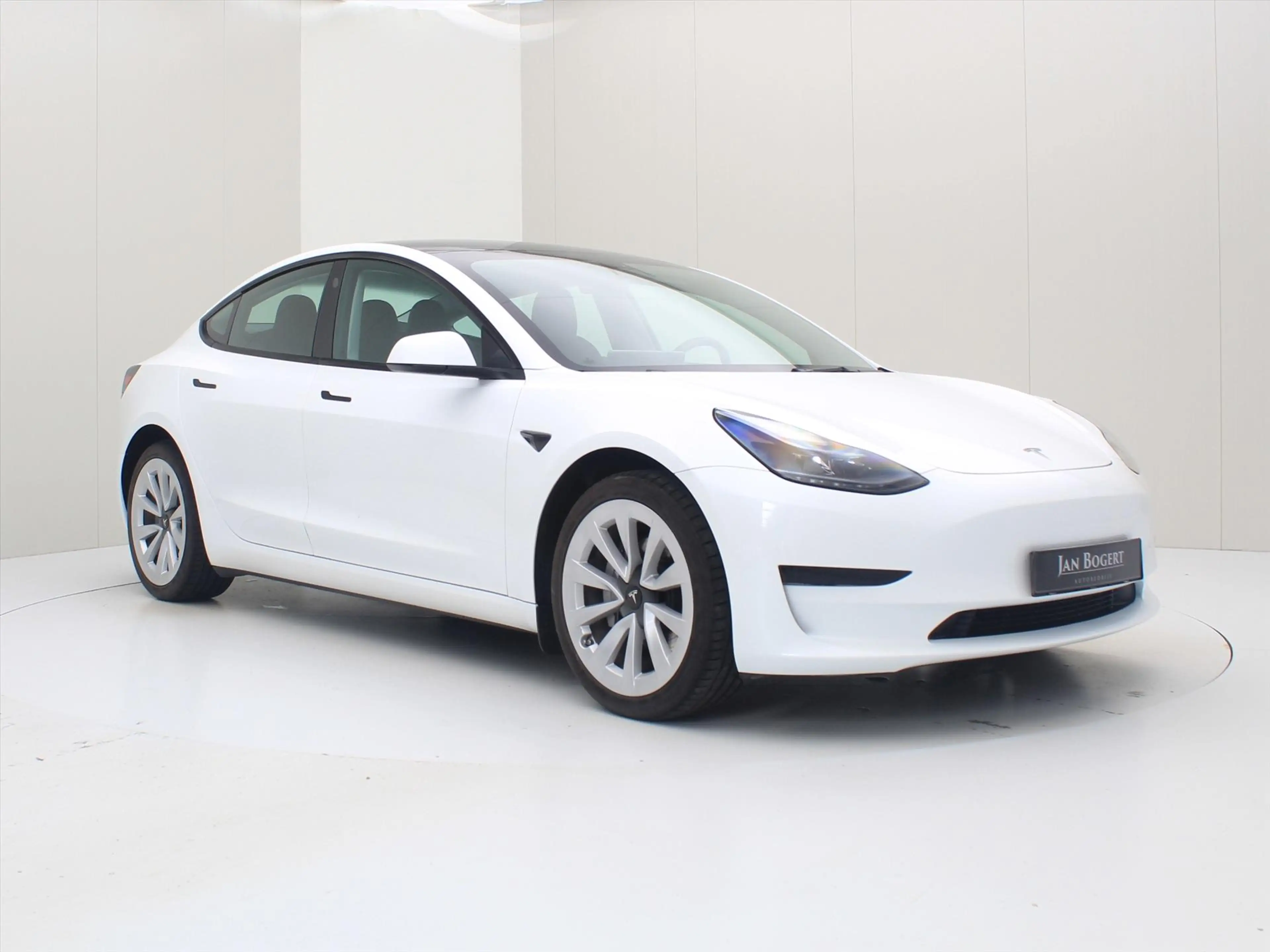 Tesla Model 3 Standard RWD Plus FACELIFT 94,9% SoH [ AMD RYZEN+L — photo 5