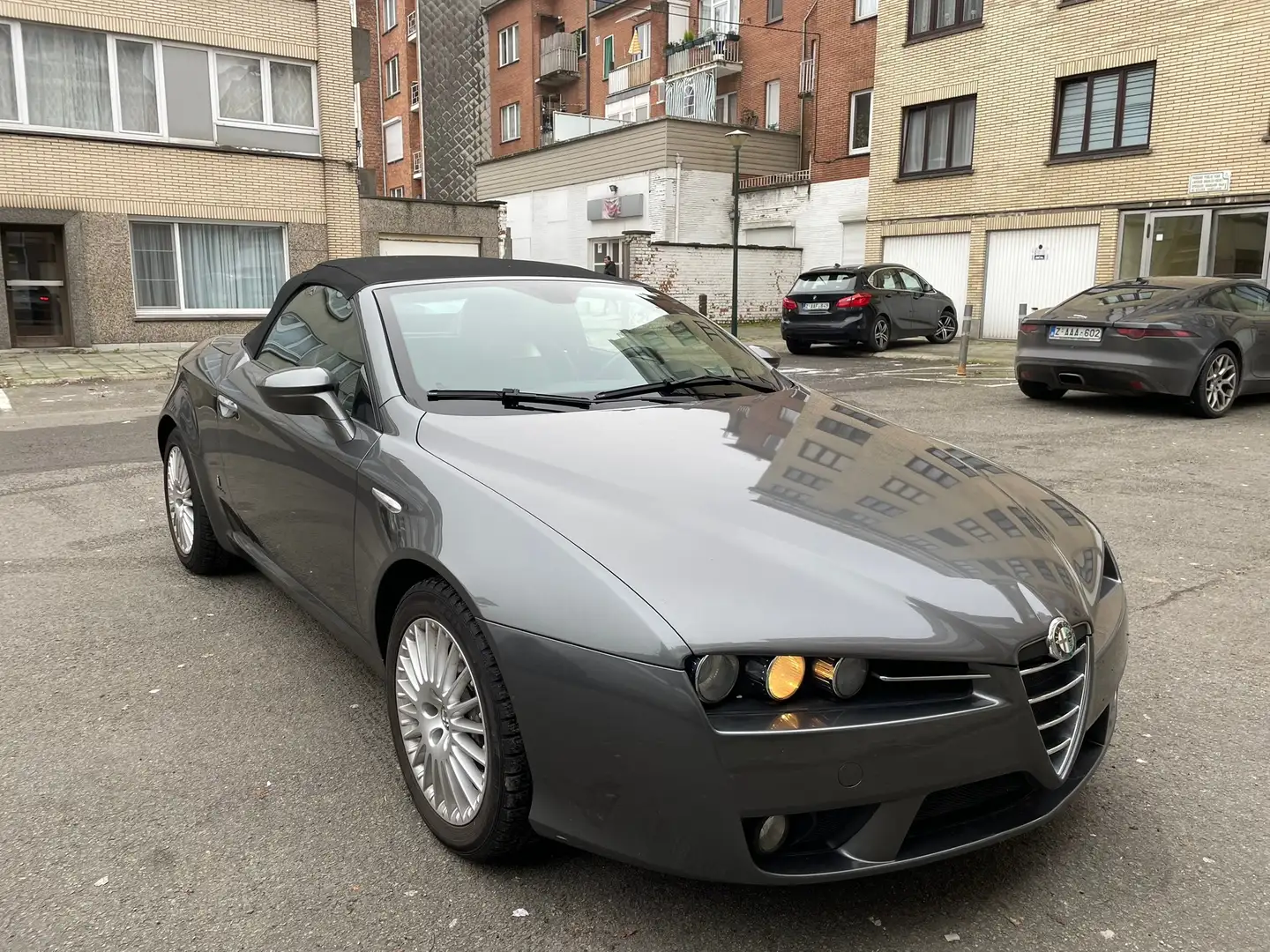 Alfa Romeo Spider 2.2i JTS Exclusive Cuir Clim Auto Carnet Entretien Szürke - 1