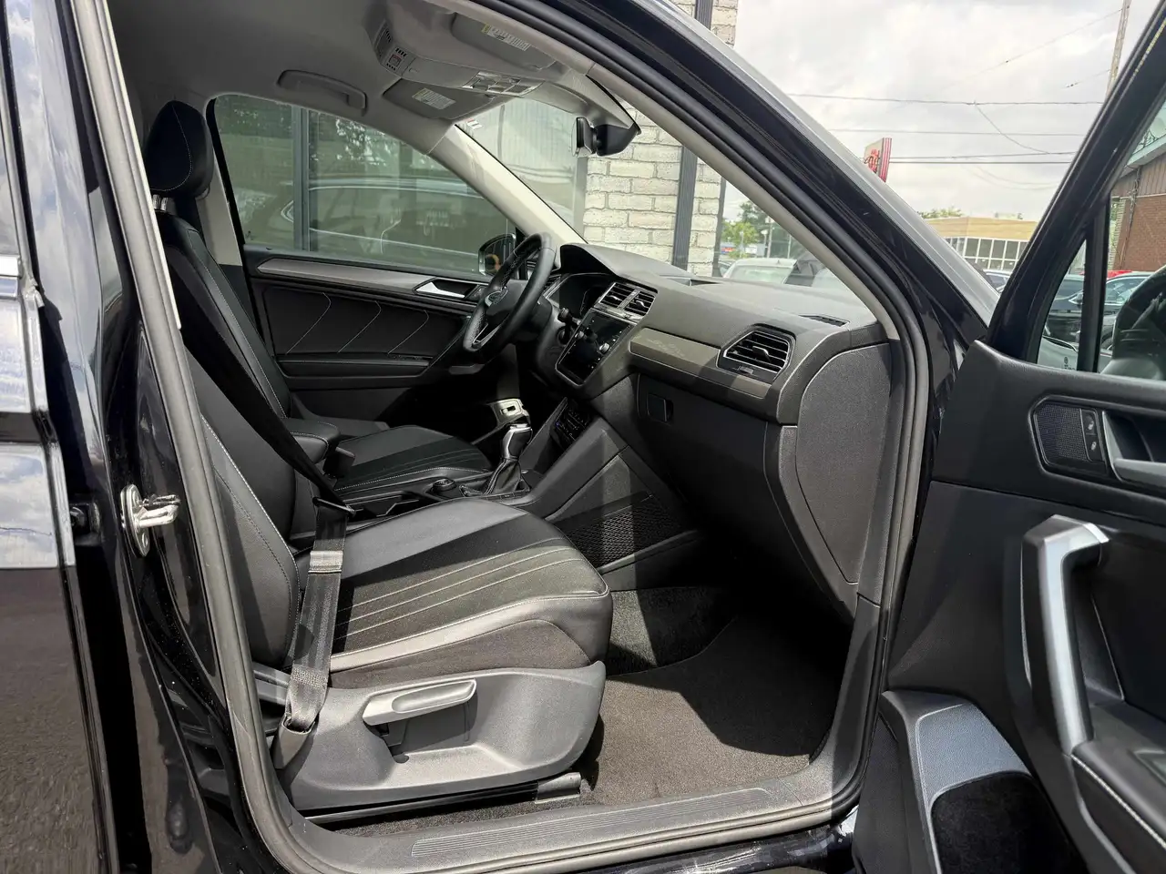 Volkswagen Tiguan снимка Volkswagen Tiguan