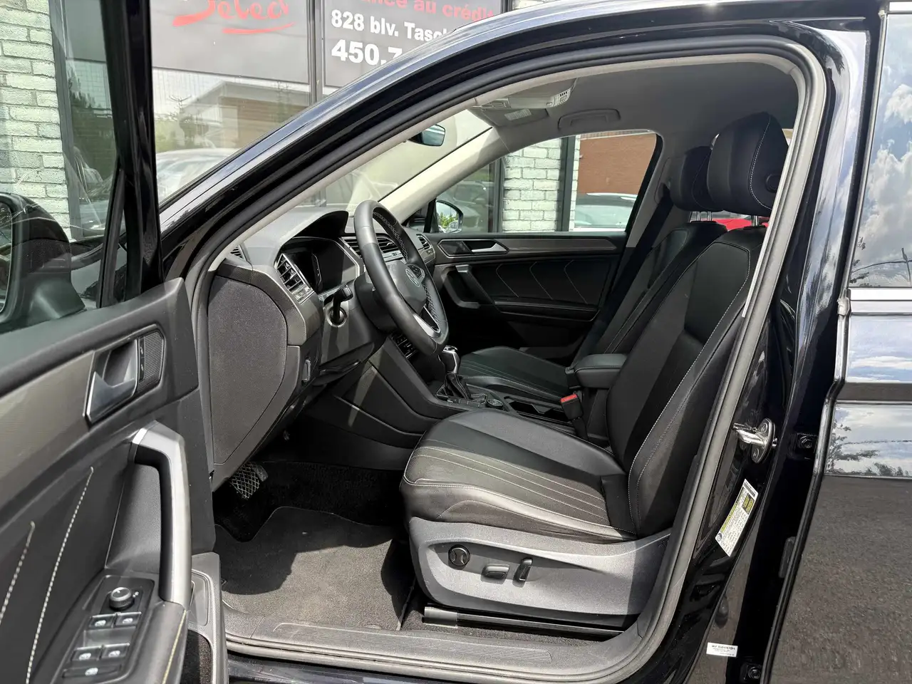 Volkswagen Tiguan снимка Volkswagen Tiguan