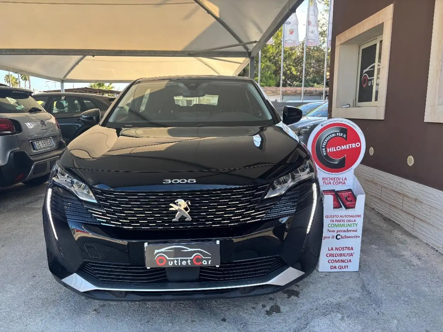 Peugeot 3008 BlueHDi 130 EAT8 S&S Active Nero - 2