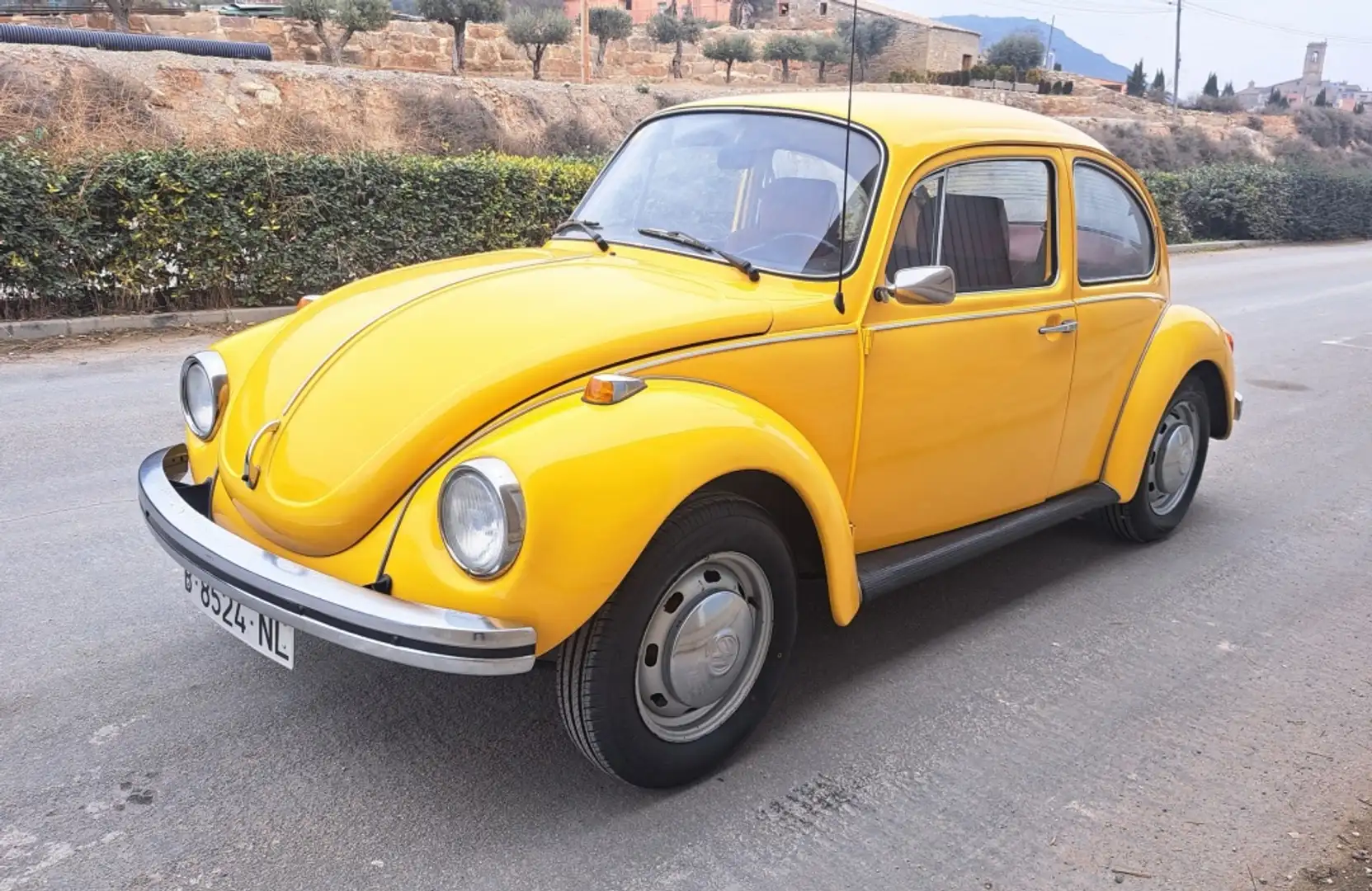 Volkswagen Escarabajo 1303 Amarillo - 1