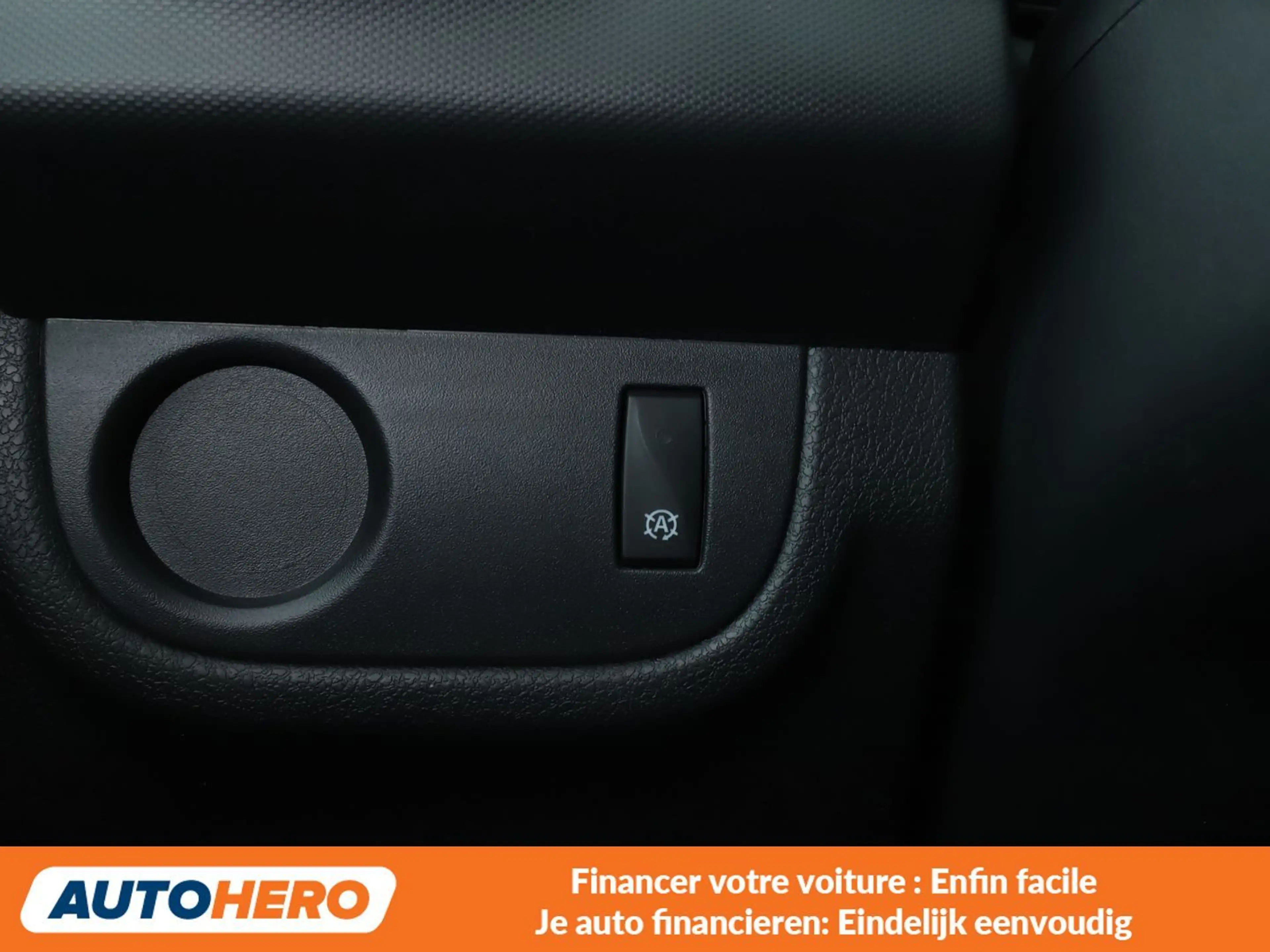 Dacia Logan 1.0 Acces — photo 10