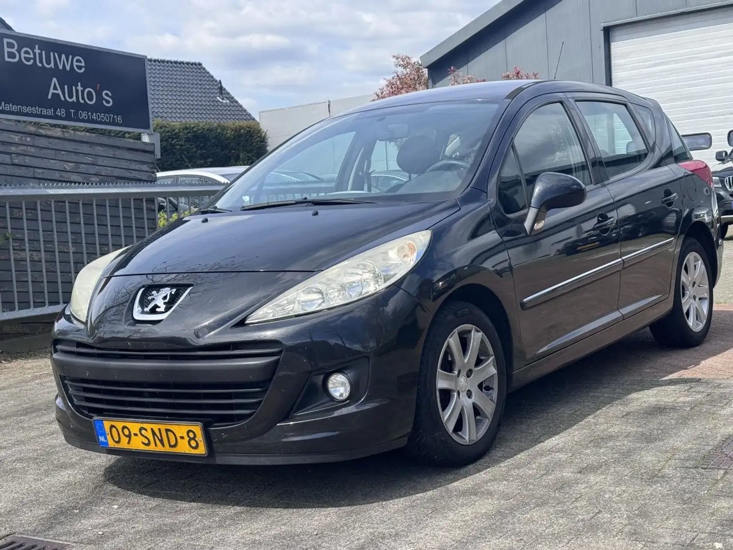 Peugeot 207 1.6 HDI Access Zwart - 1