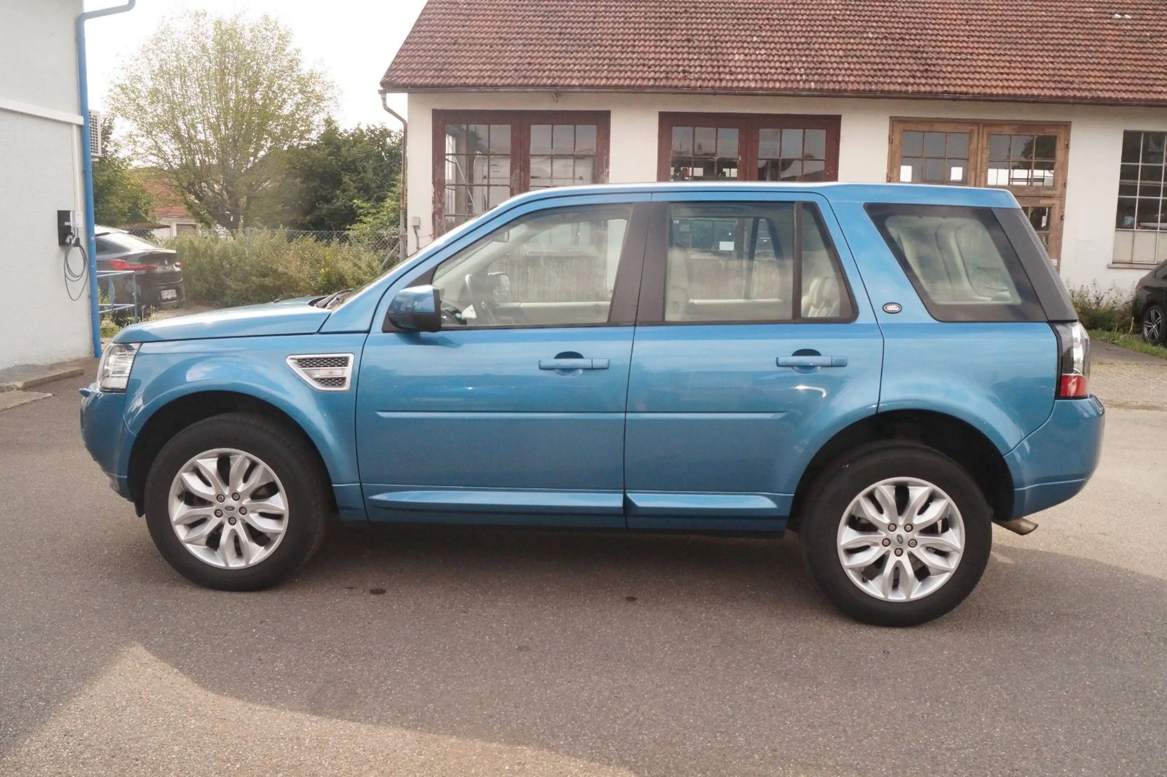 Land Rover Freelander 2 HSE TD4 — photo 4