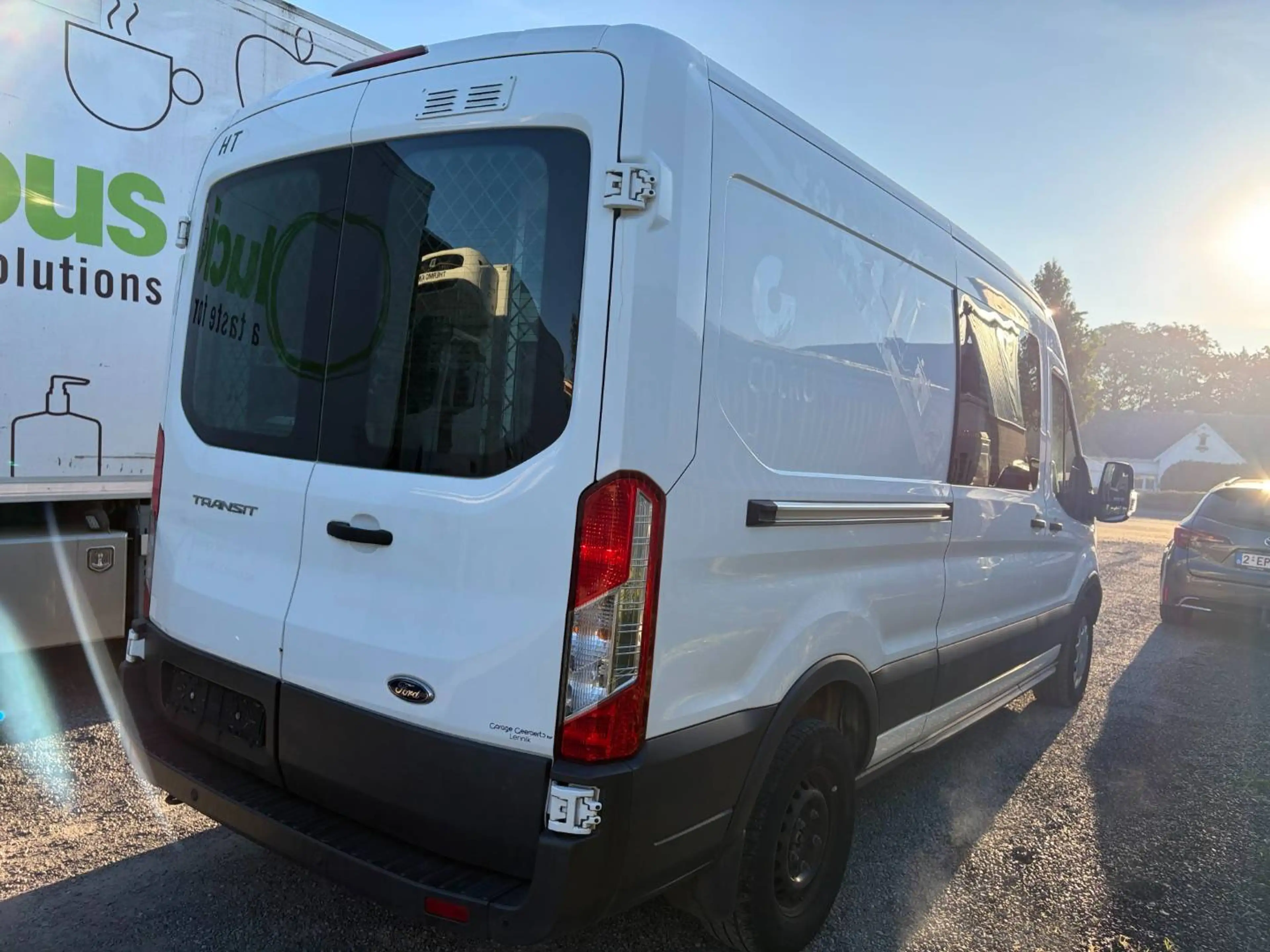 Ford Transit 2.0 TDCi L2H2 AWD Trend — photo 4