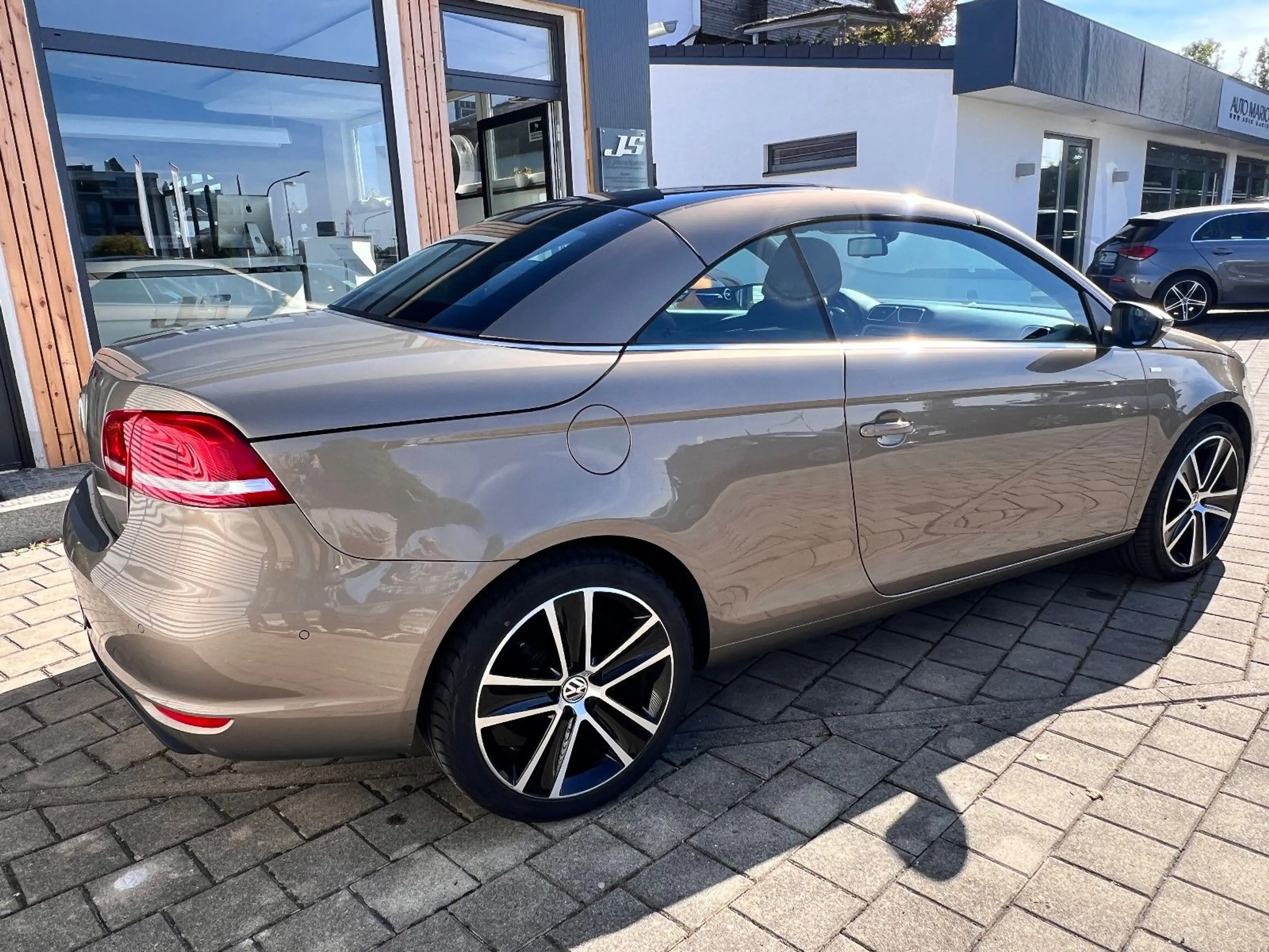 Volkswagen Eos 2.0 TDI Cup BlueMotion Tech DSG 18 Zoll — photo 7