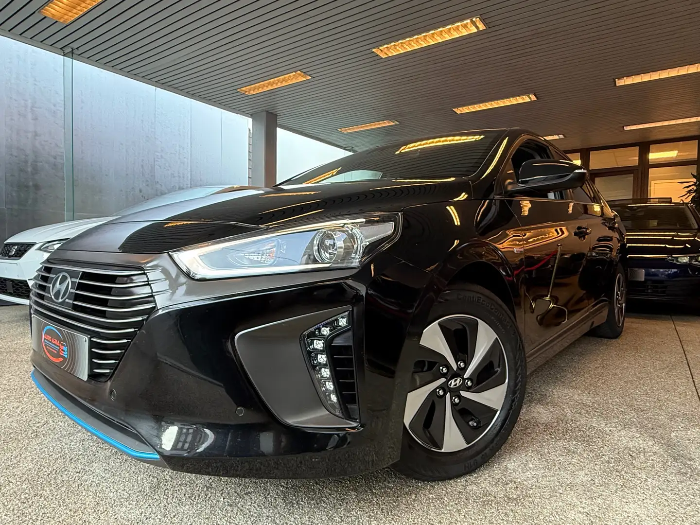 Hyundai IONIQ Ioniq PHEV1.6 GDi Premium DCT*FULL SERVICE HYUNDAI Fekete - 1
