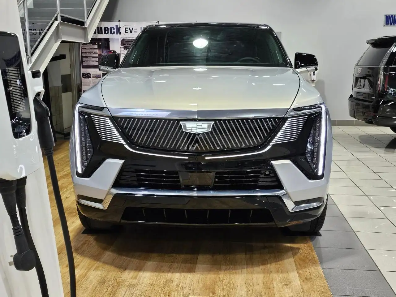Cadillac Escalade снимка Cadillac Escalade