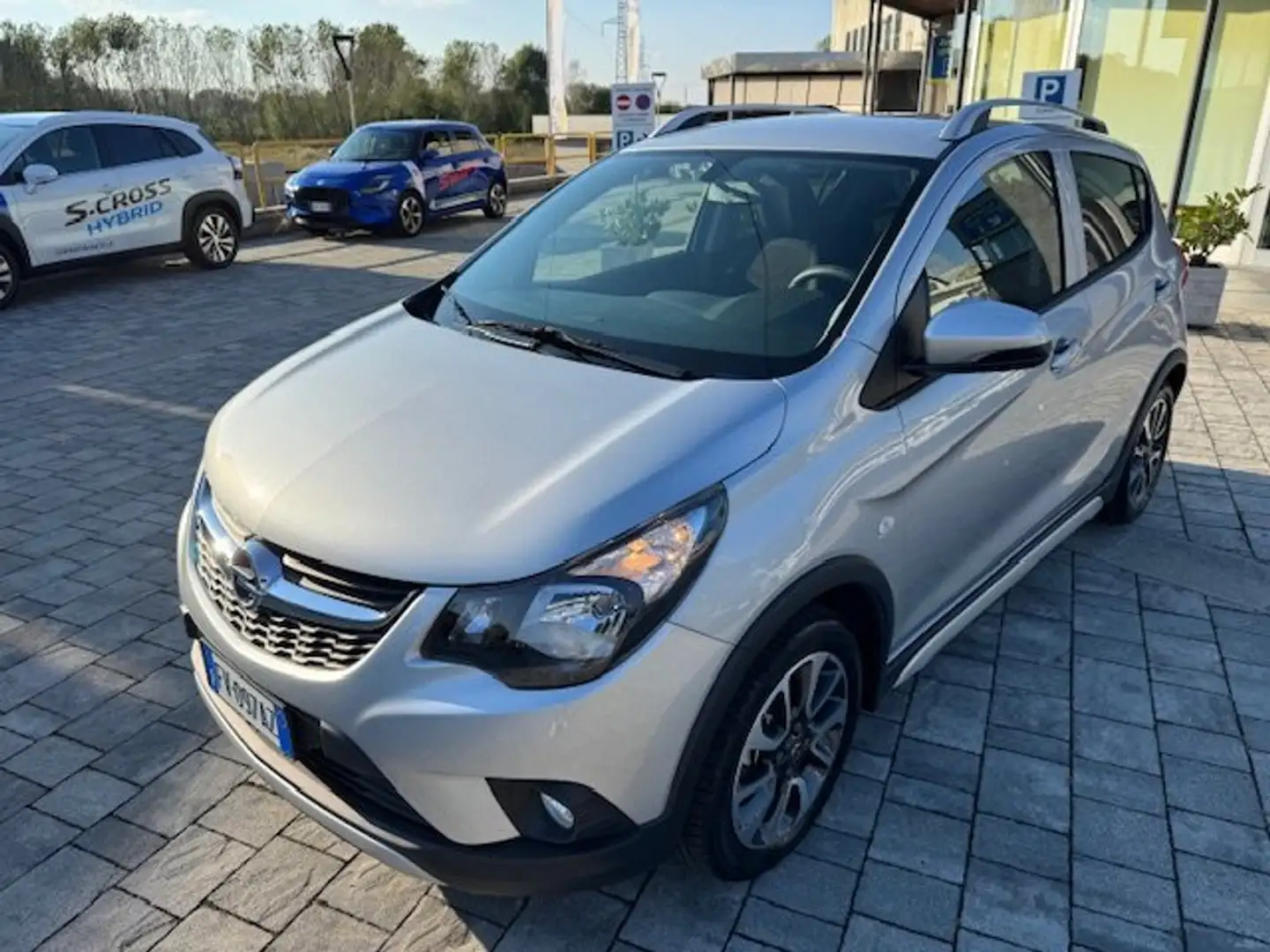 Opel Karl Karl 1.0 Rocks 73cv my19 Argento - 1