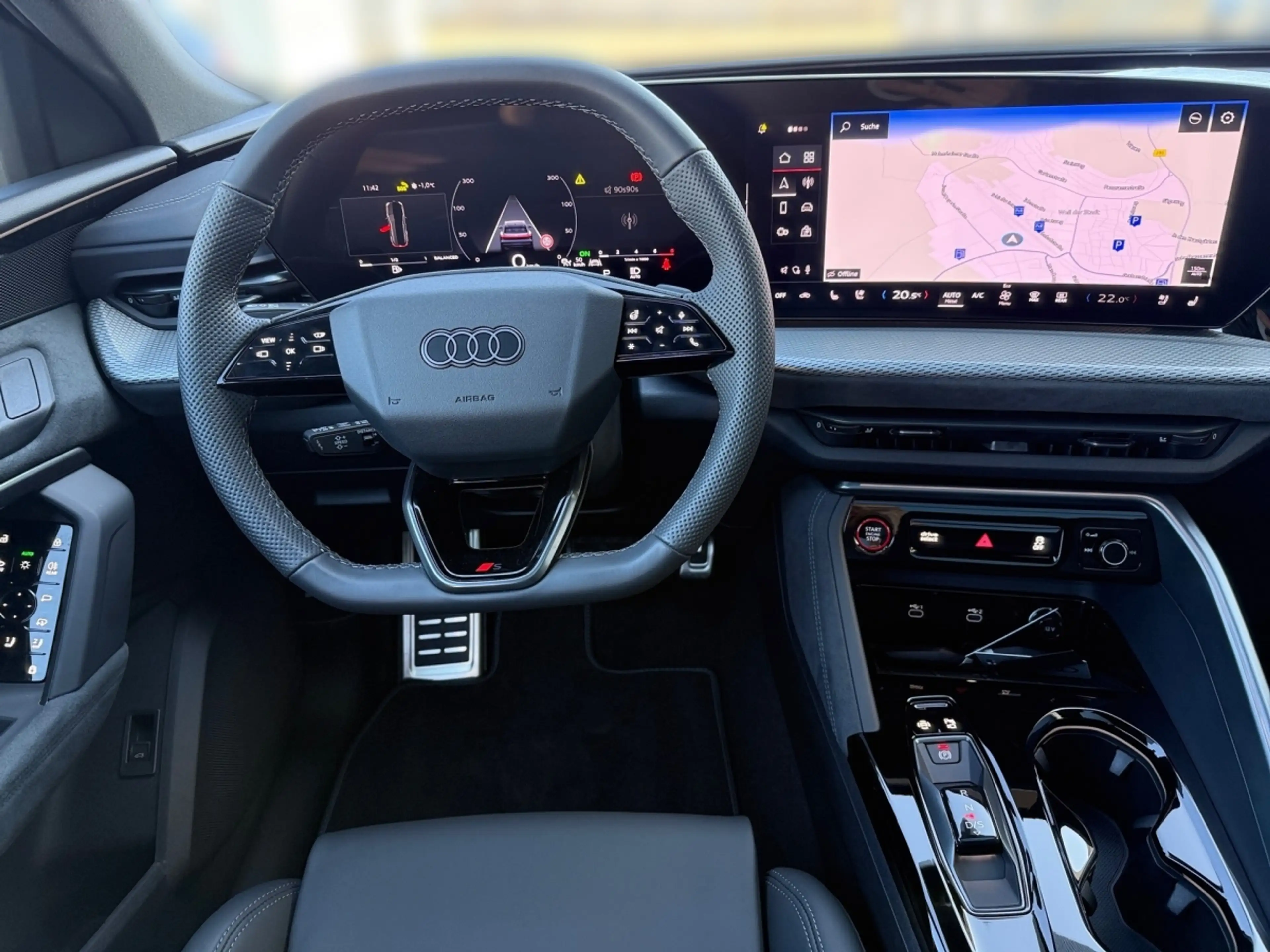 Audi SQ5 SUV TFSI quattro S-Tronic HeadUp Panodach Marix Si — photo 13