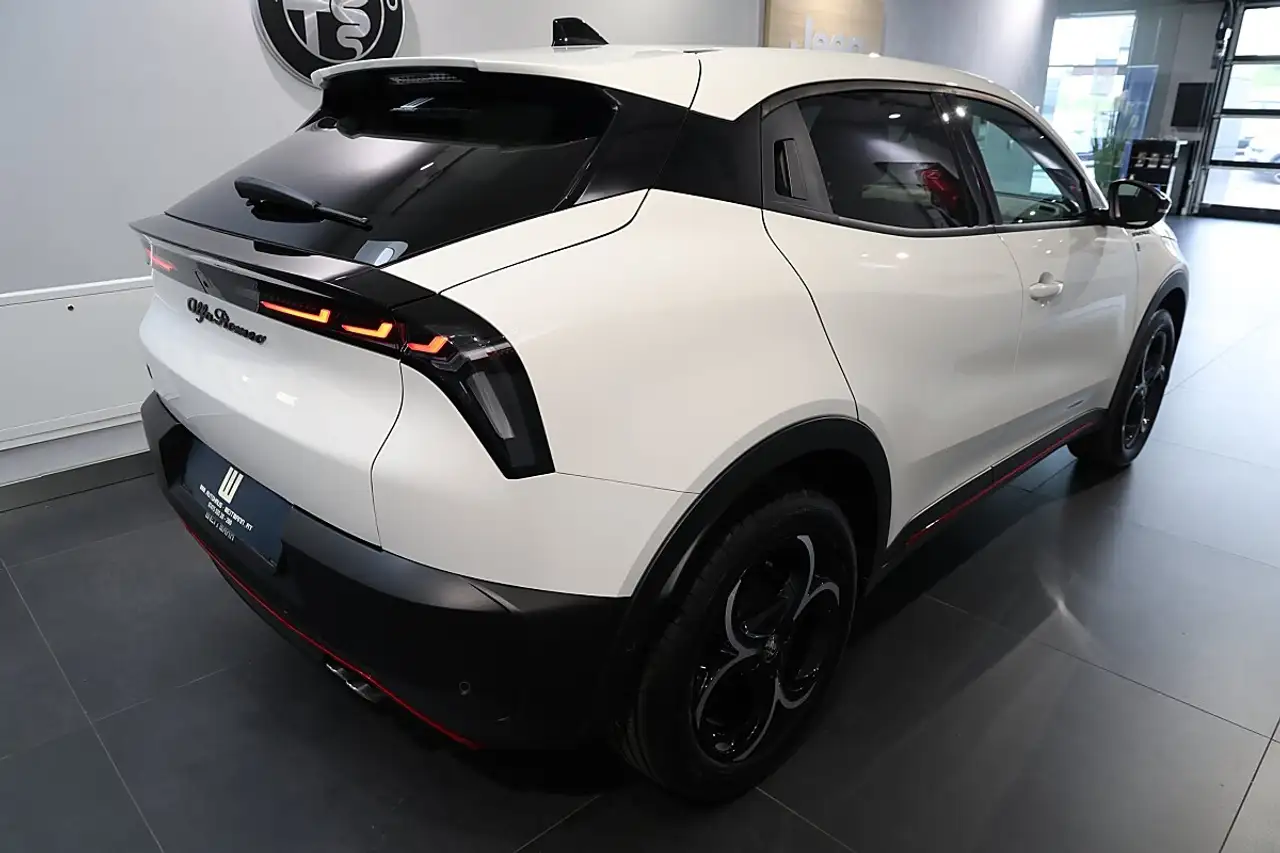 Alfa Romeo Junior 2025