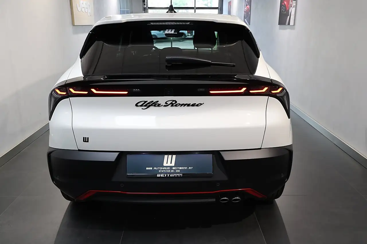 Alfa Romeo Junior 2025