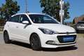 Hyundai i20 1,25 Life Start/Stopp Weiß - thumbnail 3