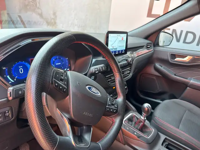 Ford Kuga view 5