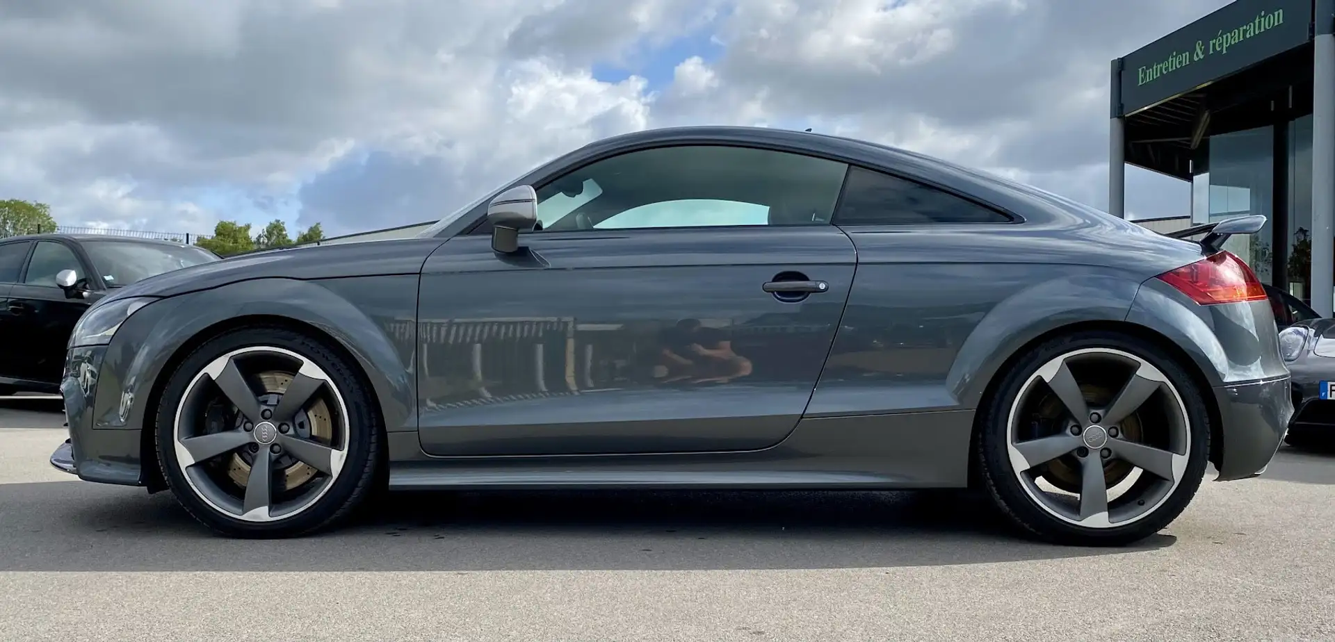 Audi TT RS Coupé / 2.5l 5 Cylindres 340 CH BVM 6 / Gris Dayto Gris - 2