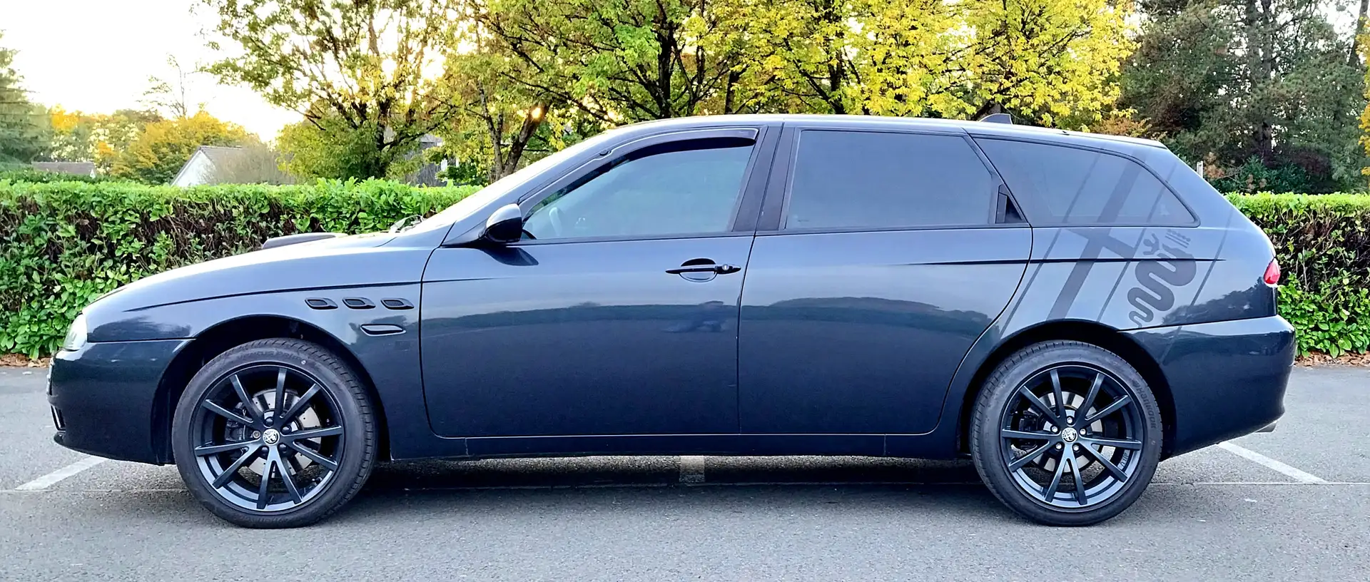 Alfa Romeo 156 156 Sportwagon 2.0i JTS Sélective Bleu - 2