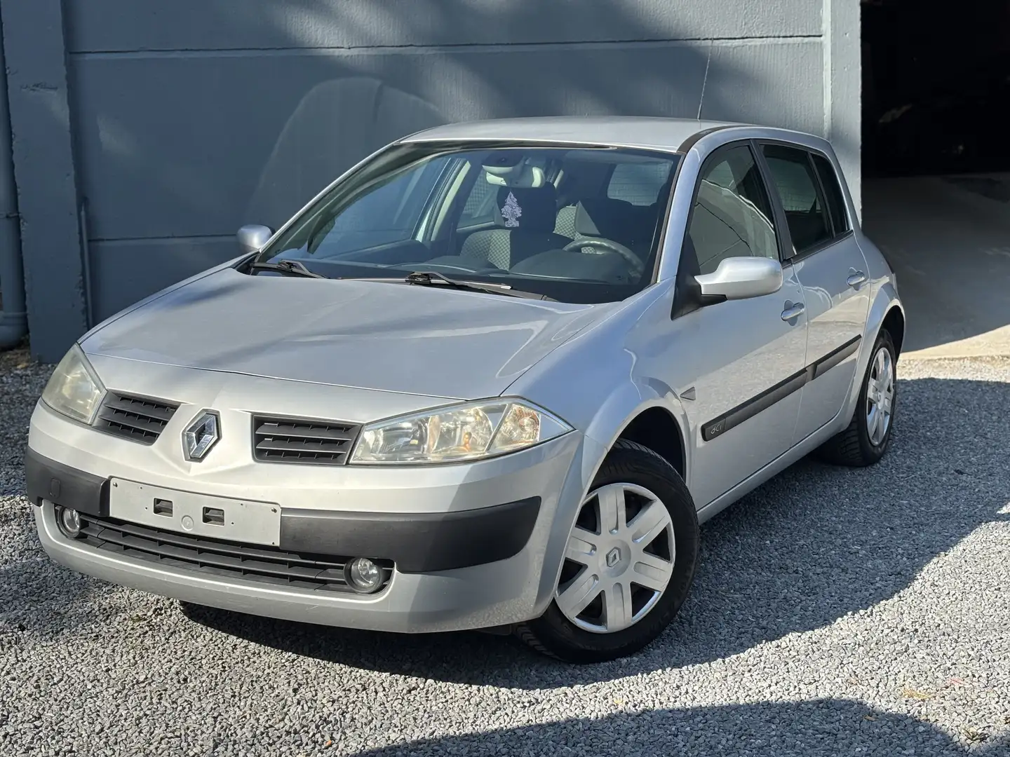 Renault Megane ** 12 MOIS GARANTIE** - 1
