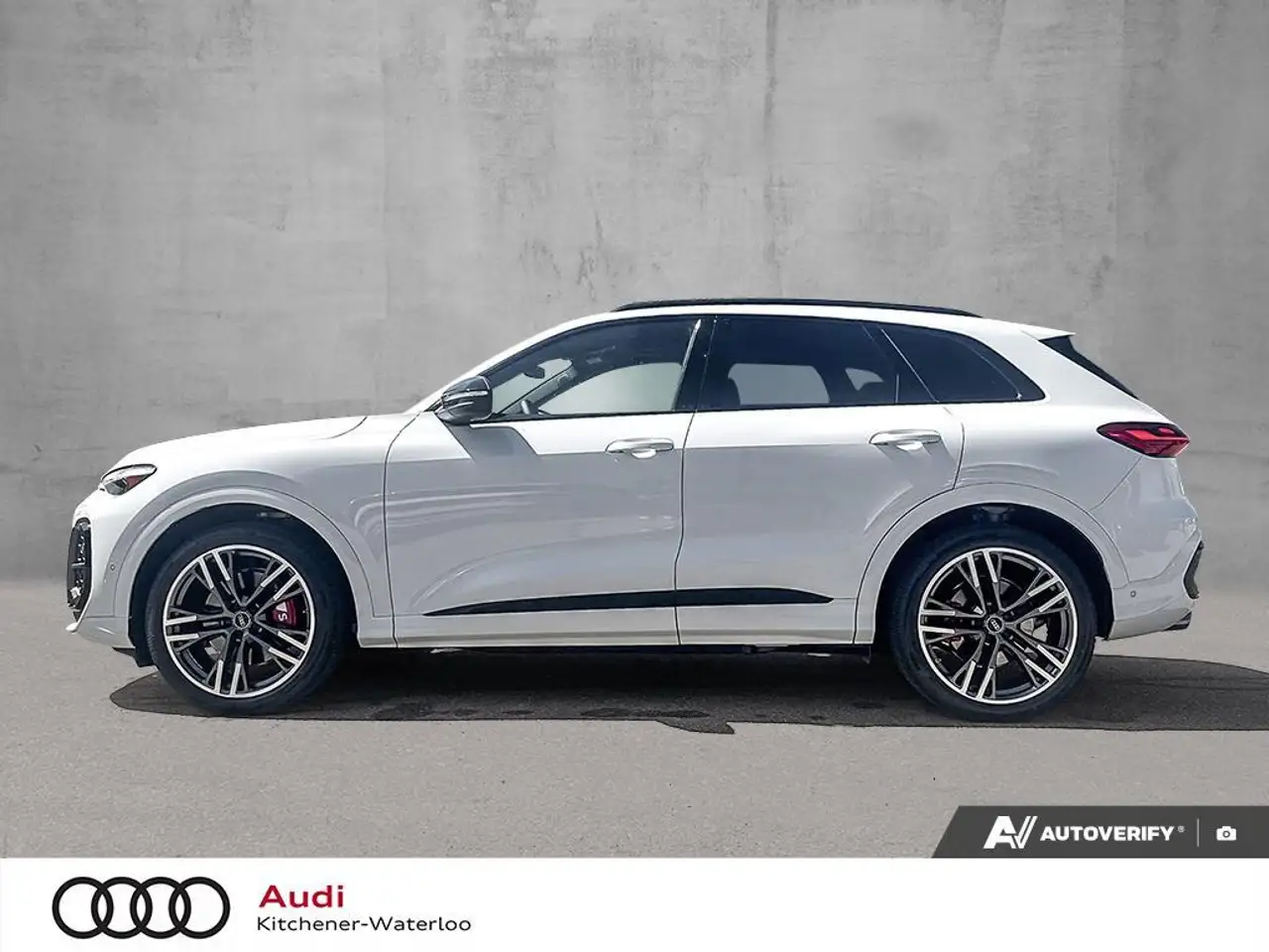 Audi SQ5 снимка Audi SQ5