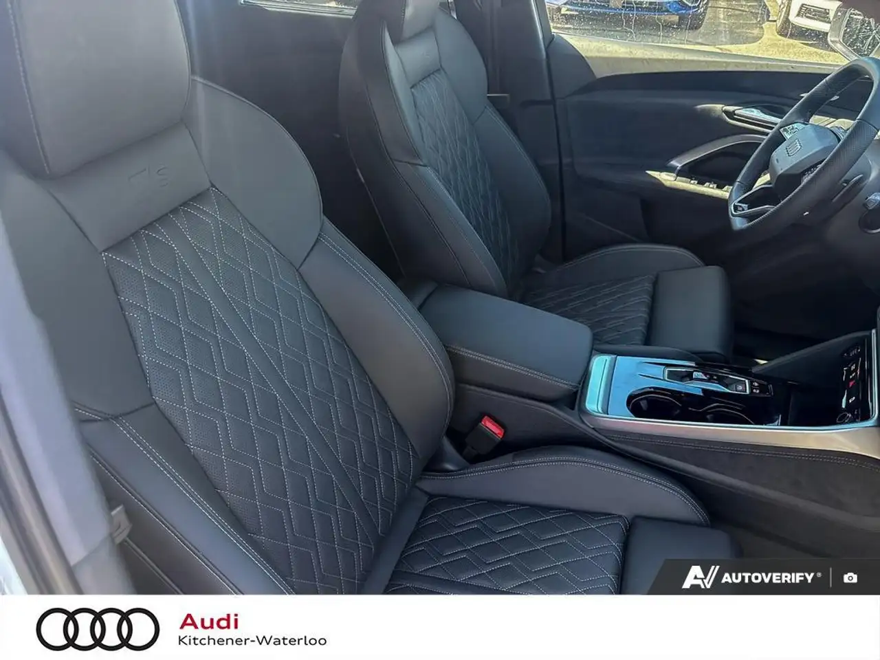 Audi SQ5 снимка Audi SQ5
