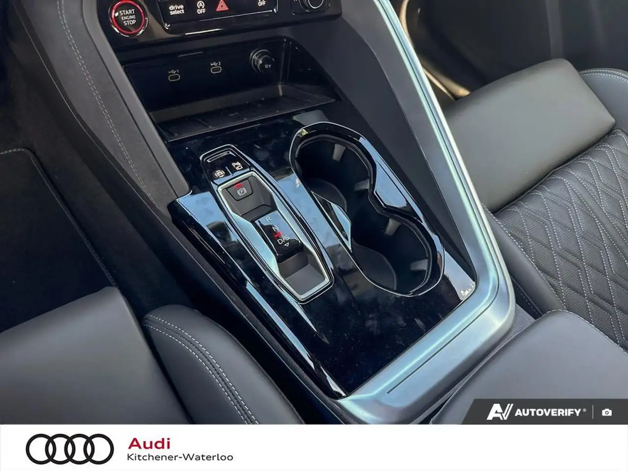 Audi SQ5 снимка Audi SQ5