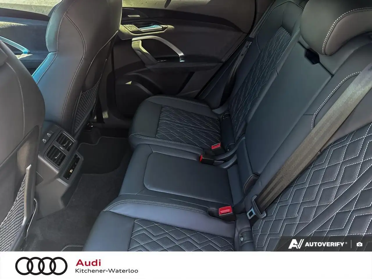 Audi SQ5 снимка Audi SQ5