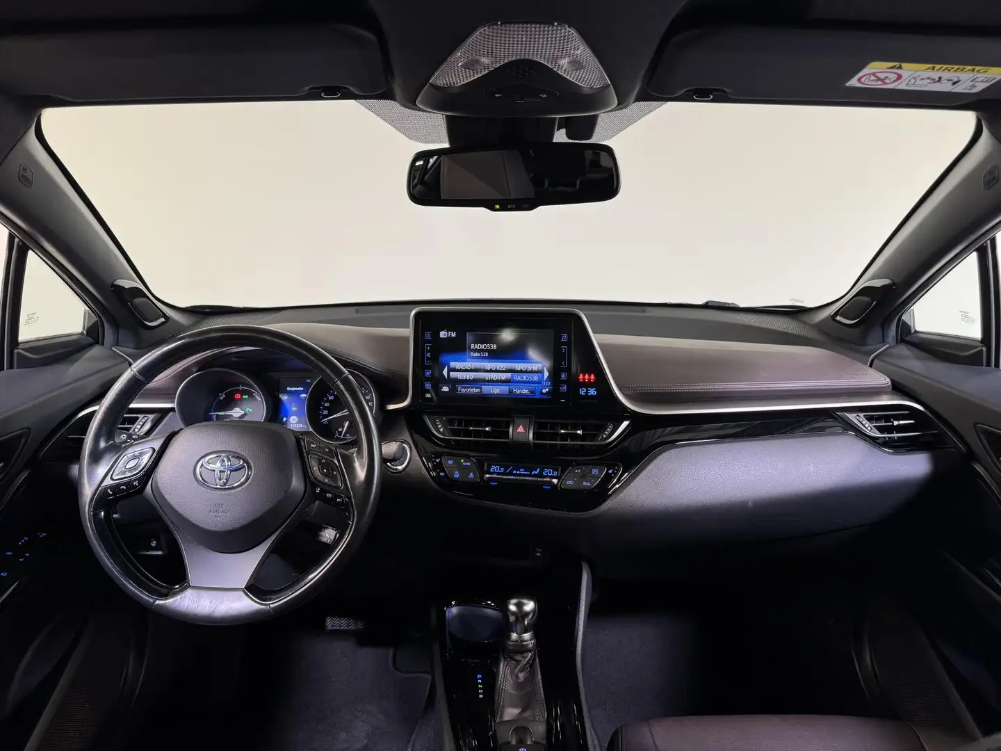 Toyota C-HR 1.8 Hybrid Bi-Tone | BSM | Trekhaak | JBL-audio | Zwart - 2