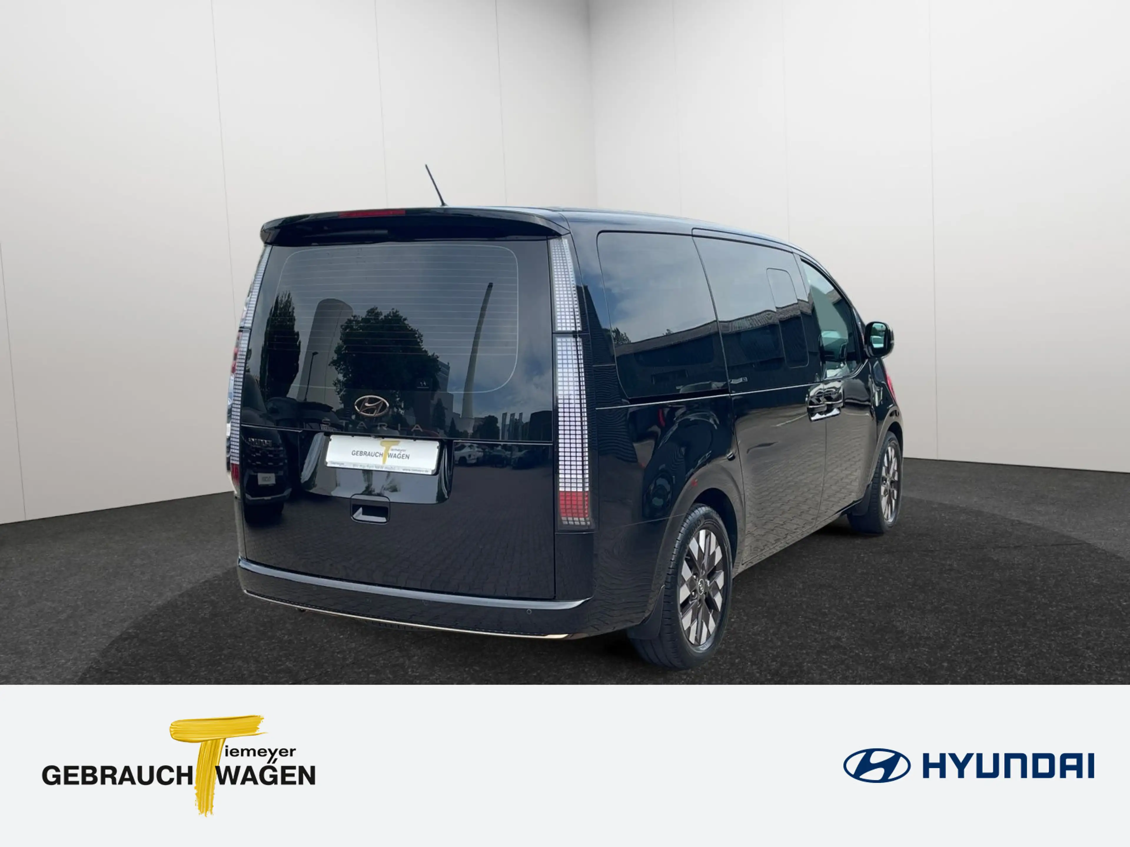 Hyundai STARIA STARIA 2.2 CRDi Signature 2WD Leder Navi PanoD — photo 5