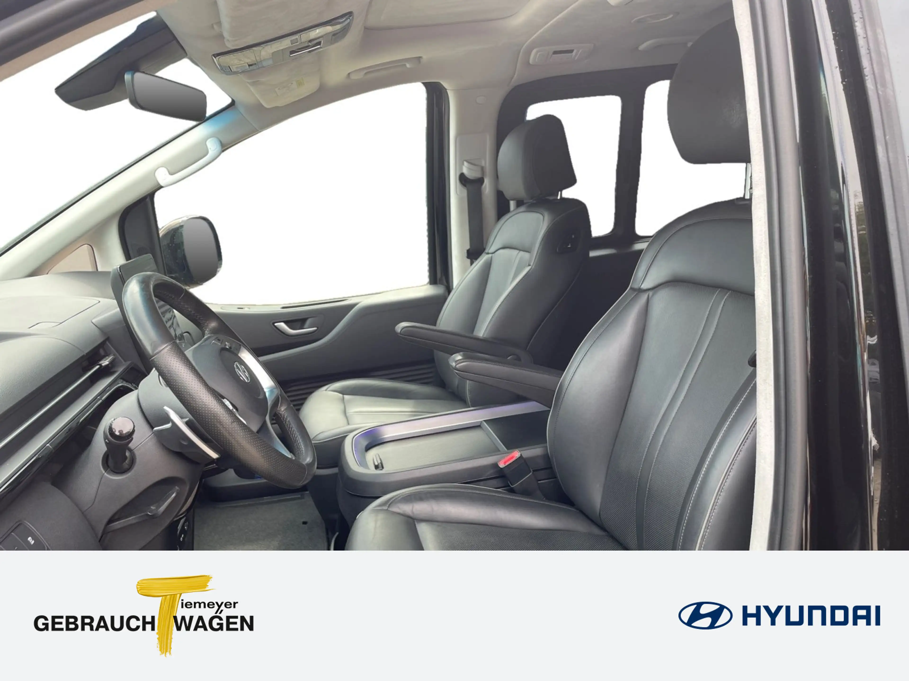 Hyundai STARIA STARIA 2.2 CRDi Signature 2WD Leder Navi PanoD — photo 10