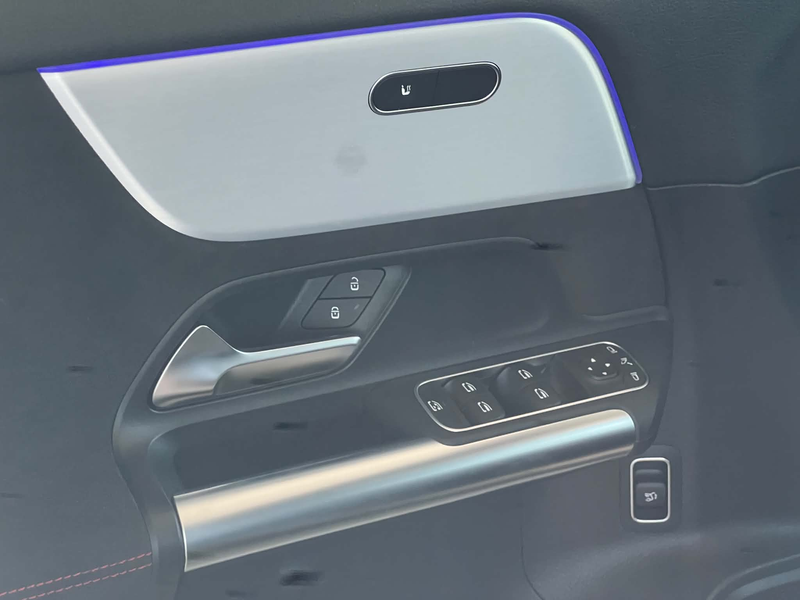 Mercedes-Benz GLA 180 AMG 2025 panodak distronic 360°camera keylessgo — photo 7