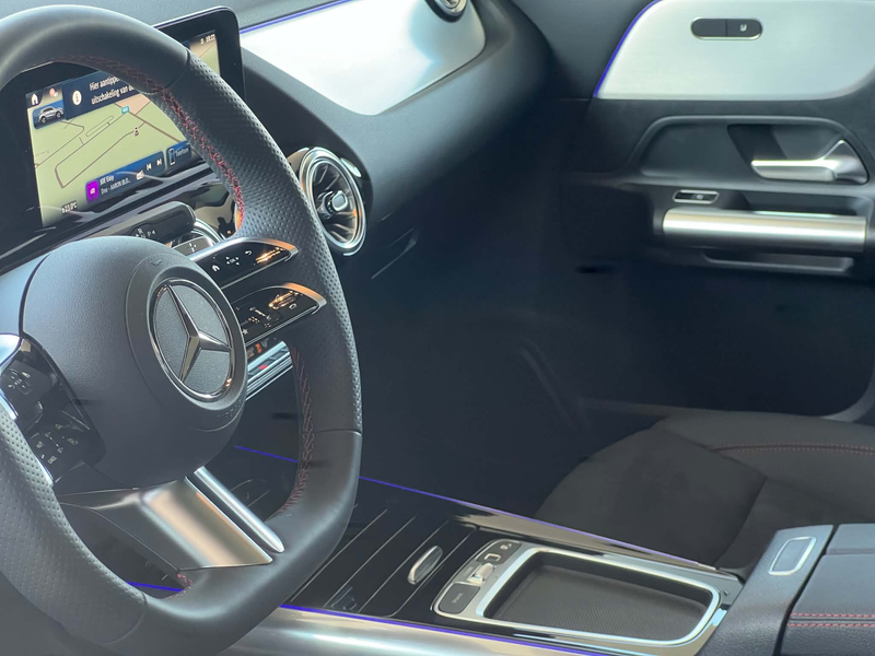 Mercedes-Benz GLA 180 AMG 2025 panodak distronic 360°camera keylessgo — photo 4