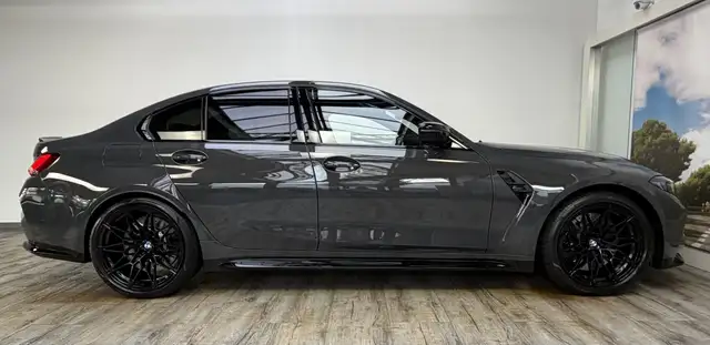 BMW M3 view 4