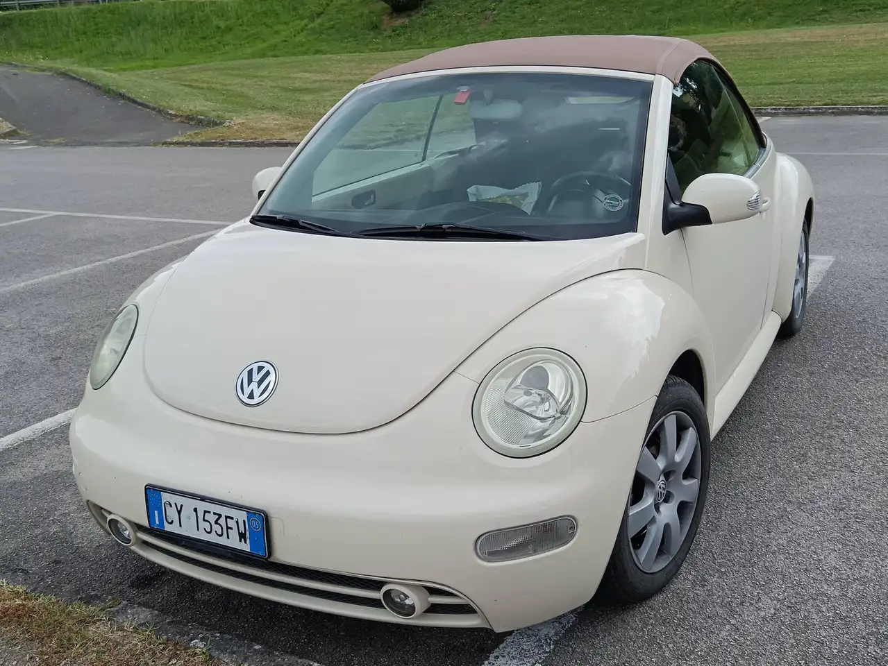 Volkswagen New Beetle