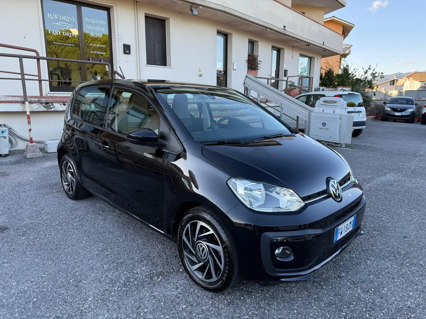 Volkswagen up! up! 5p 2017 5p 1.0 Move 60cv Nero - 1