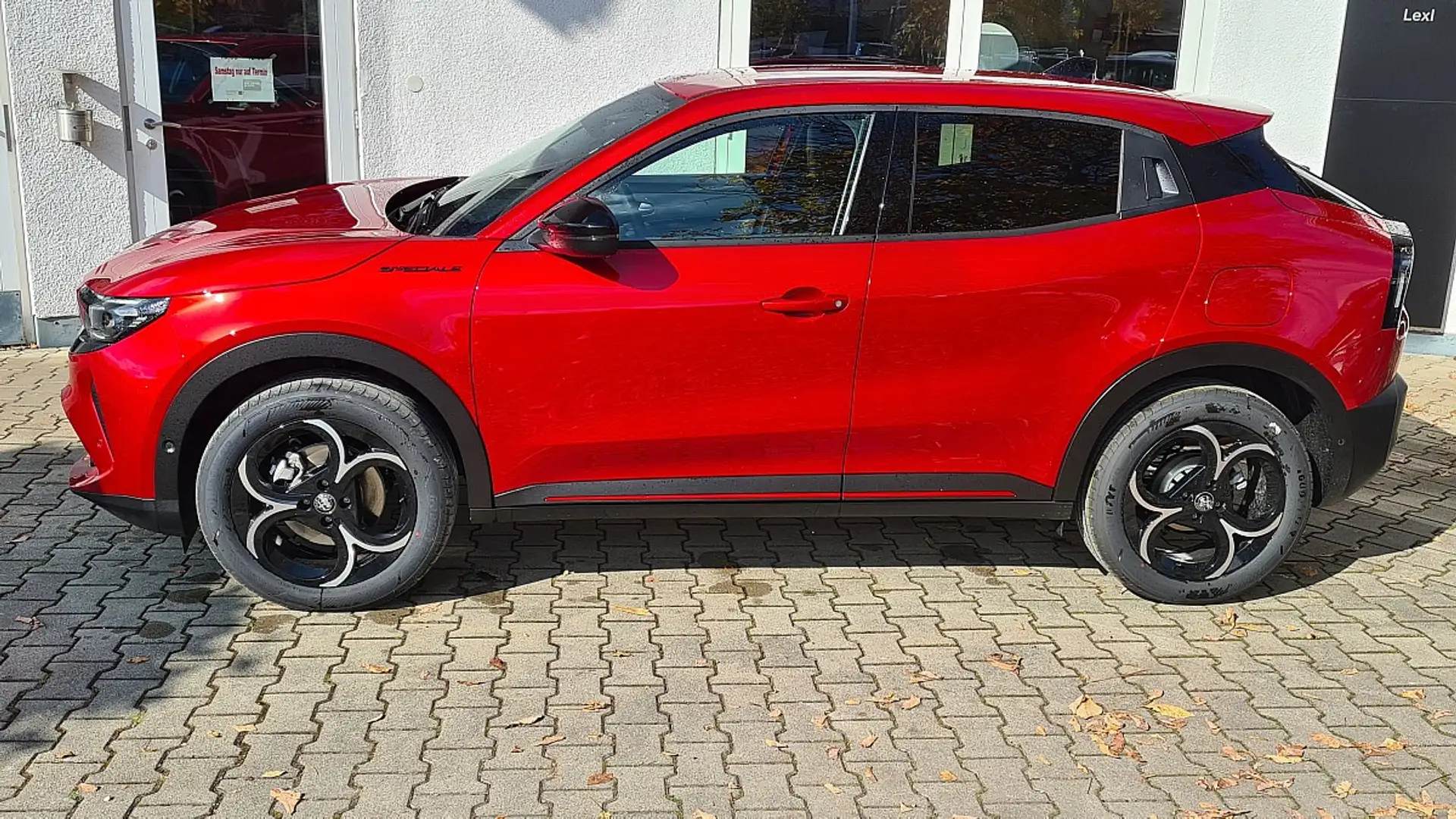 Alfa Romeo Junior Ibrida Speciale 1.2 MHEV e-DCT6 Rouge - 2