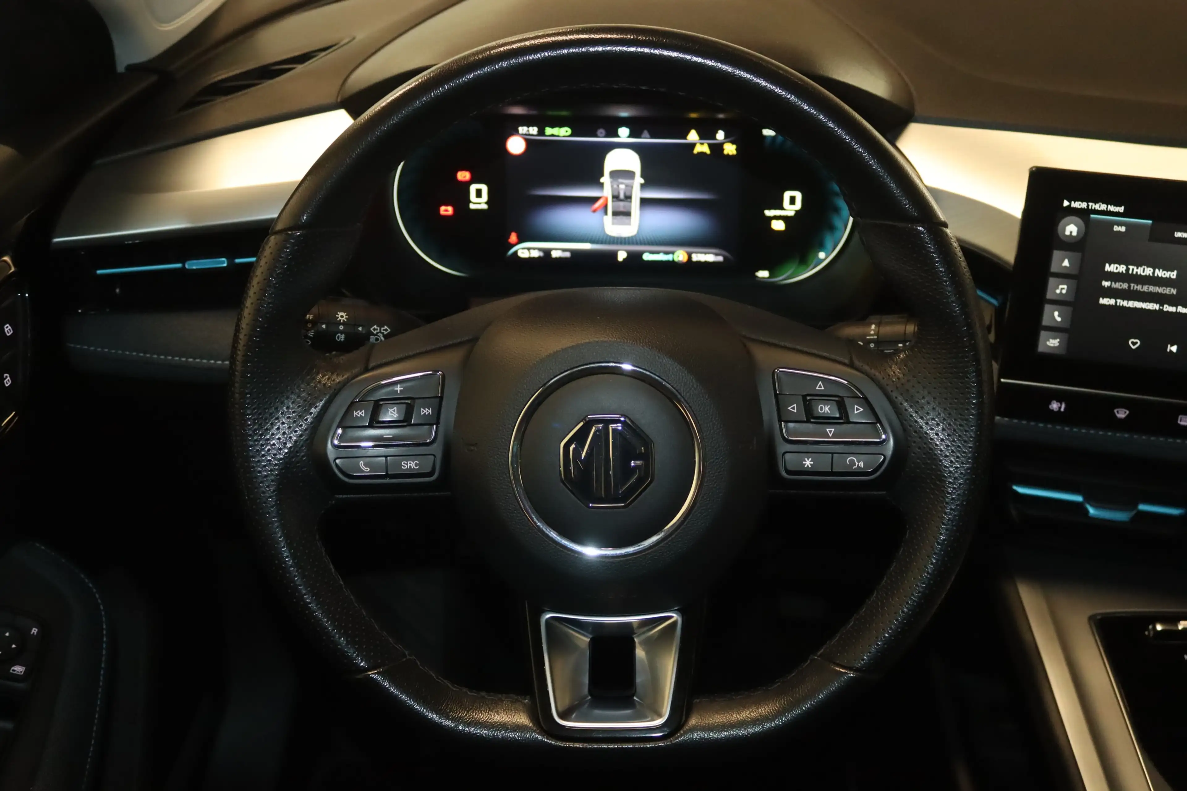 MG MG5 Luxury 61,1 kw h-NAV-LED-360°-APPS-LEDER- — photo 12