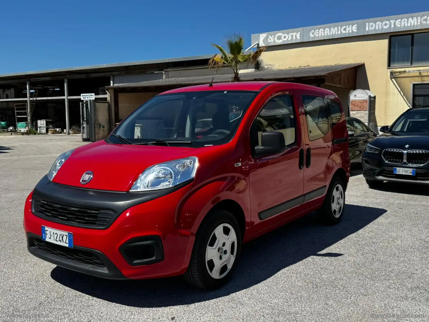 Fiat Qubo 1.3 MJT 80 CV Lounge Rojo - 2