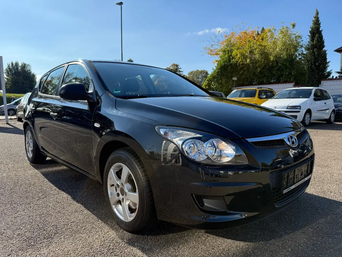 Hyundai i30 Edition+*1,4L*109PS*Klima*Tüv Neu* Schwarz - 1