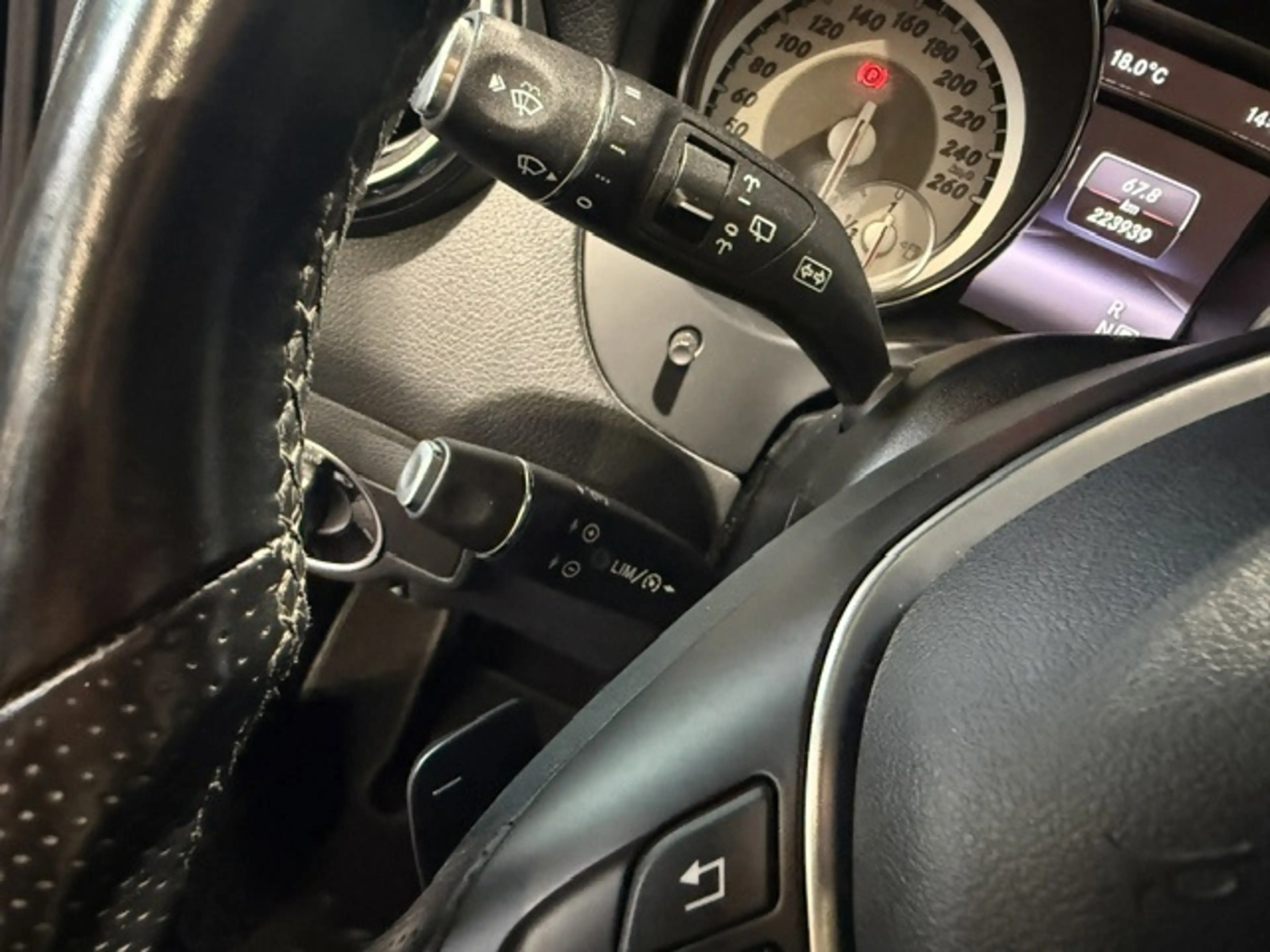 Mercedes-Benz GLA 200 Prestige Aut.1e eig.|Pano|Leder|Navi|Cruise — photo 13