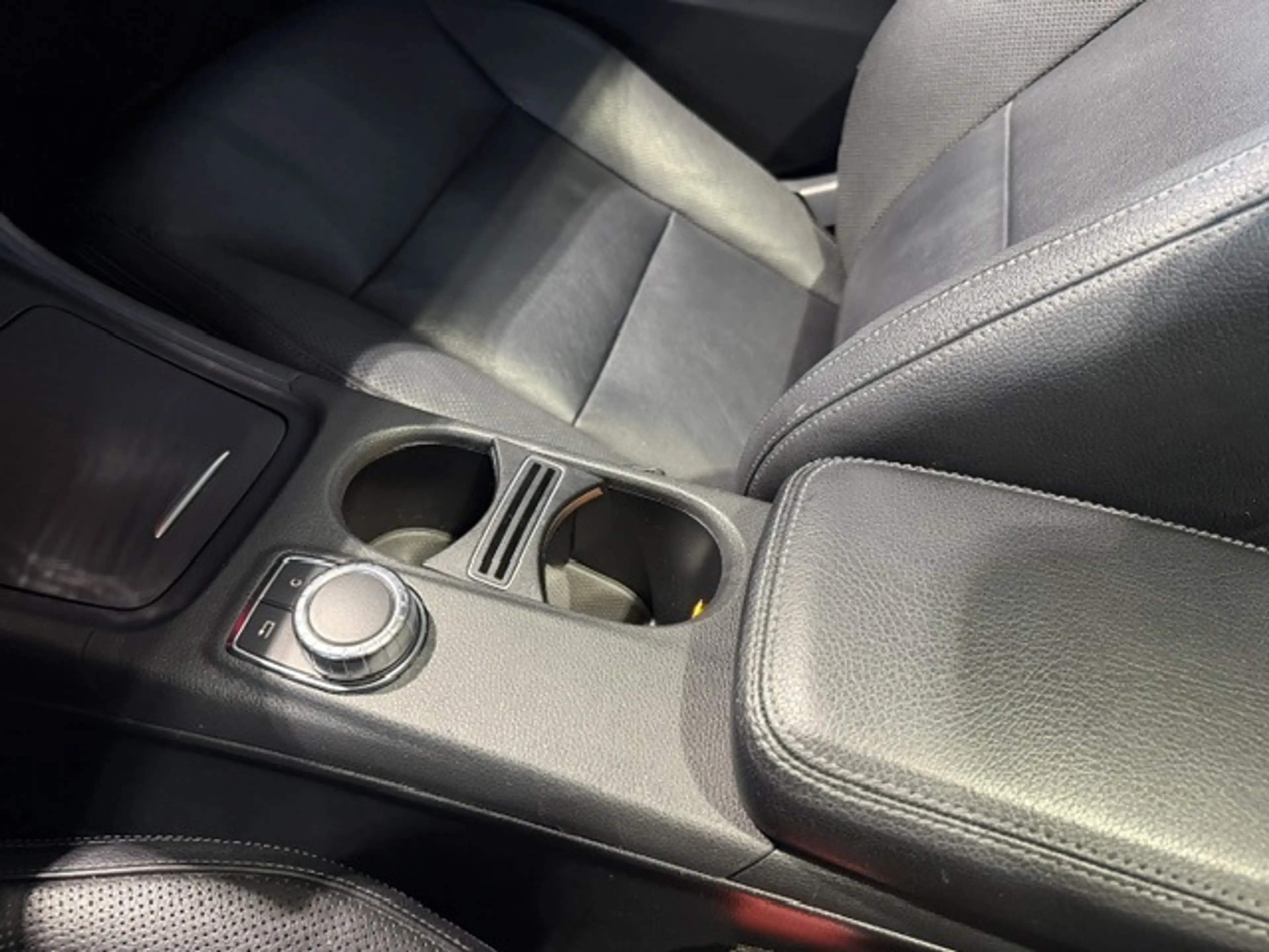 Mercedes-Benz GLA 200 Prestige Aut.1e eig.|Pano|Leder|Navi|Cruise — photo 22