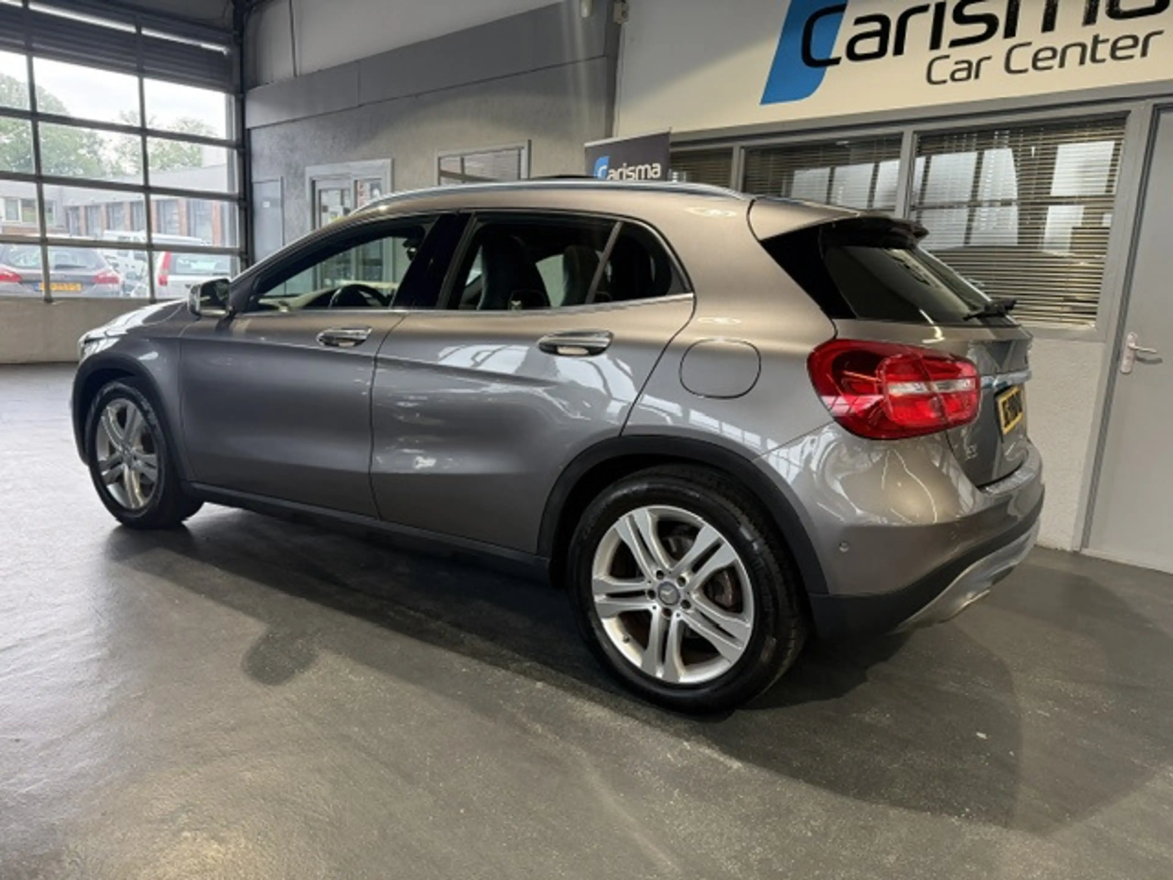 Mercedes-Benz GLA 200 Prestige Aut.1e eig.|Pano|Leder|Navi|Cruise — photo 2