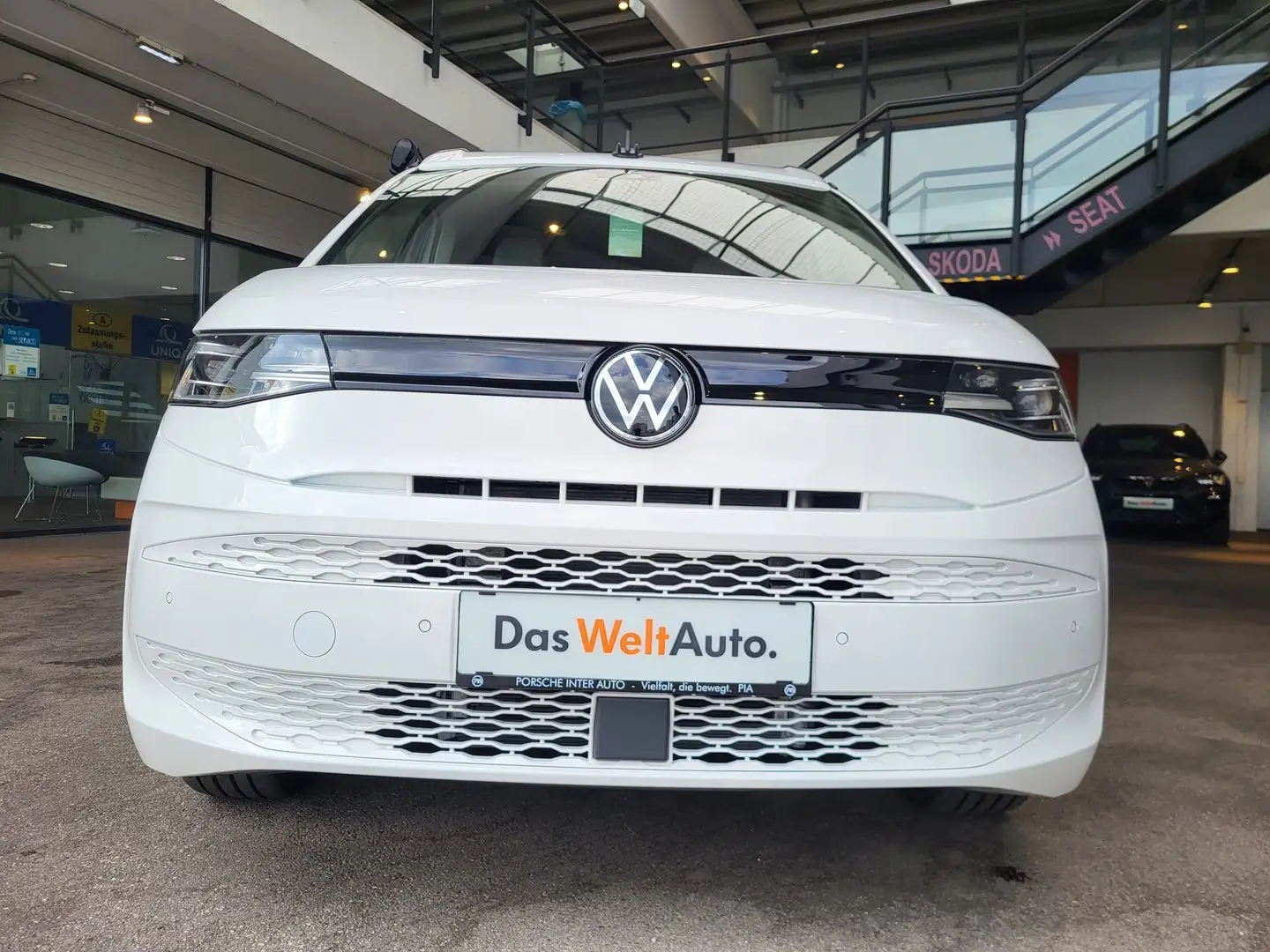 Volkswagen T6 California VW T6 California Beach eHybrid 180 kW 4M Wit - 2