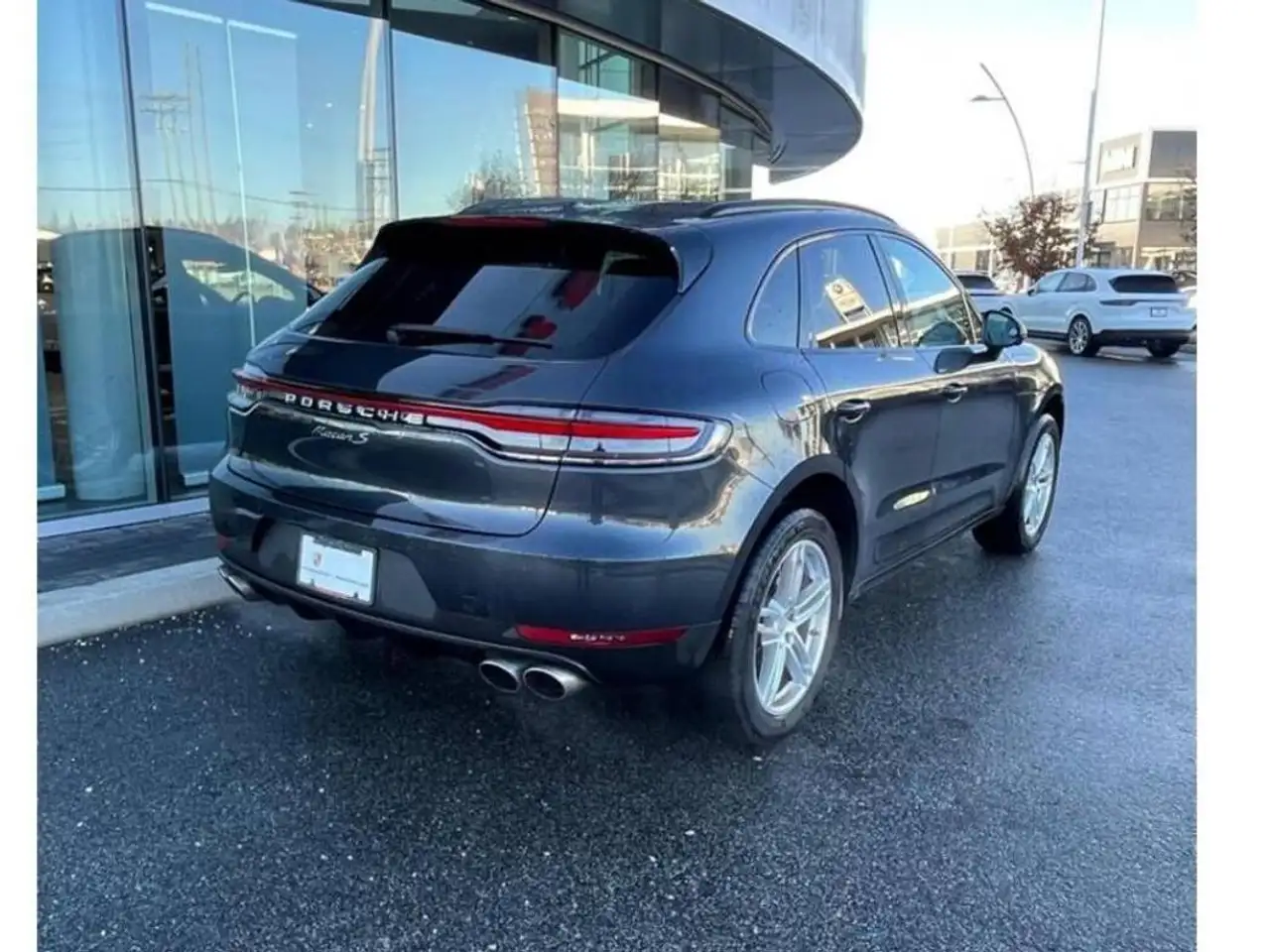 Porsche Macan снимка Porsche Macan