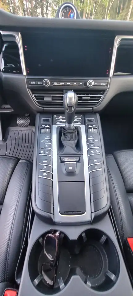 Porsche Macan снимка Porsche Macan